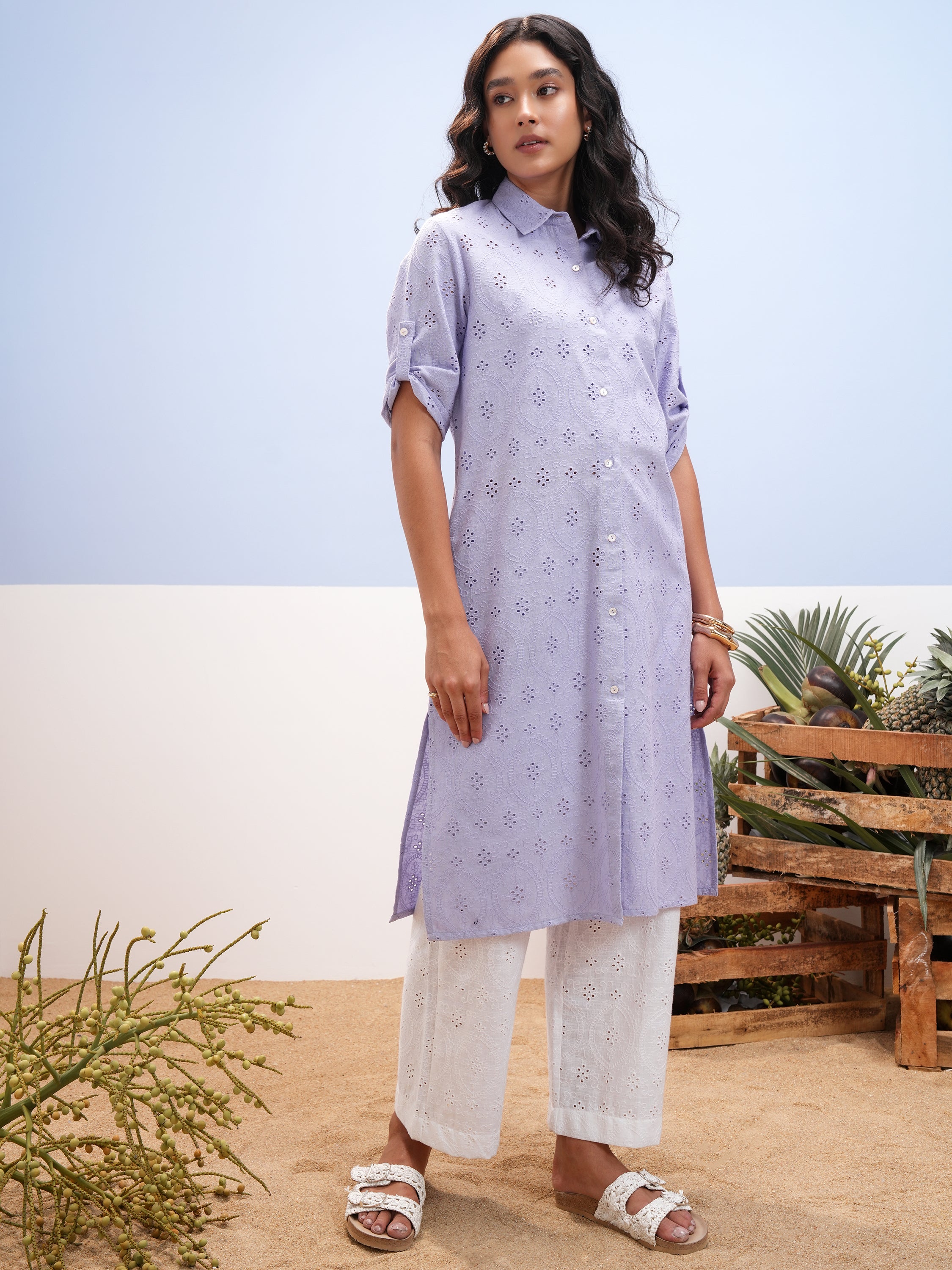 Vara By Vishudh Women Lavender Embroidered Straight Kurta - Lavender - Image 4