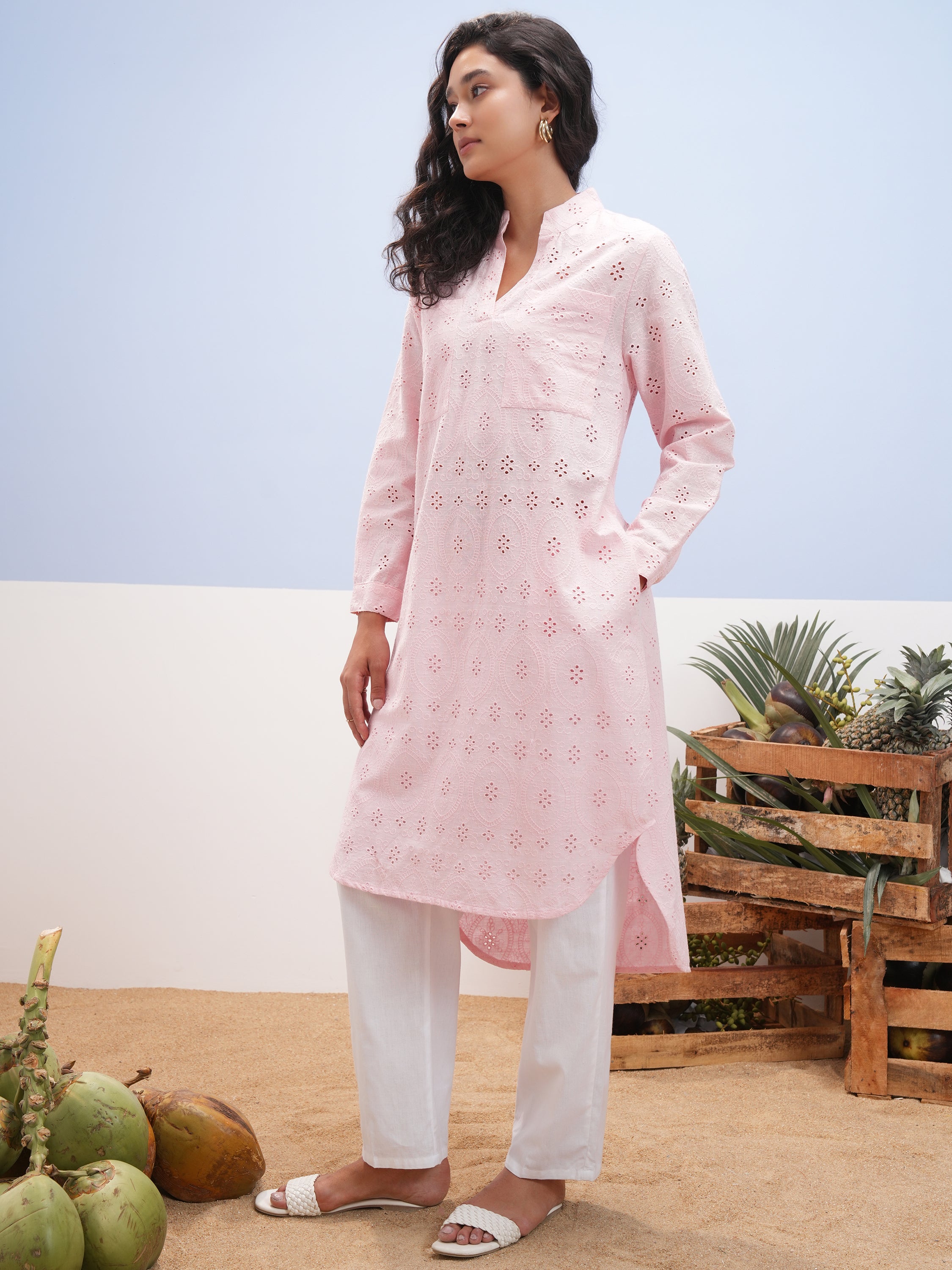 Vara By Vishudh Women Pink Embroidered Straight Kurta - Pink - Image 2