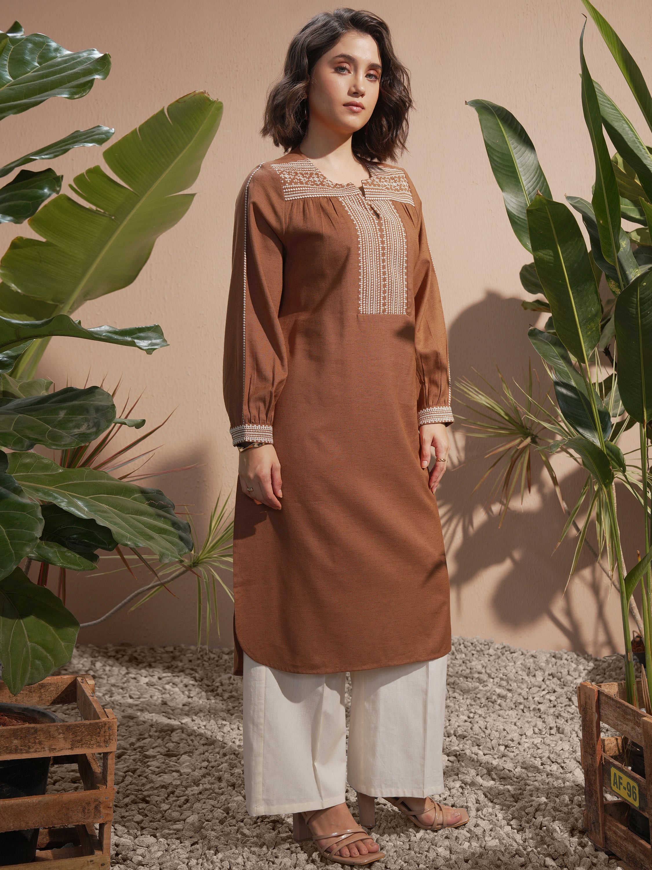 Vara By Vishudh Women Brown Embroidered Straight Kurta - Brown - Image 4
