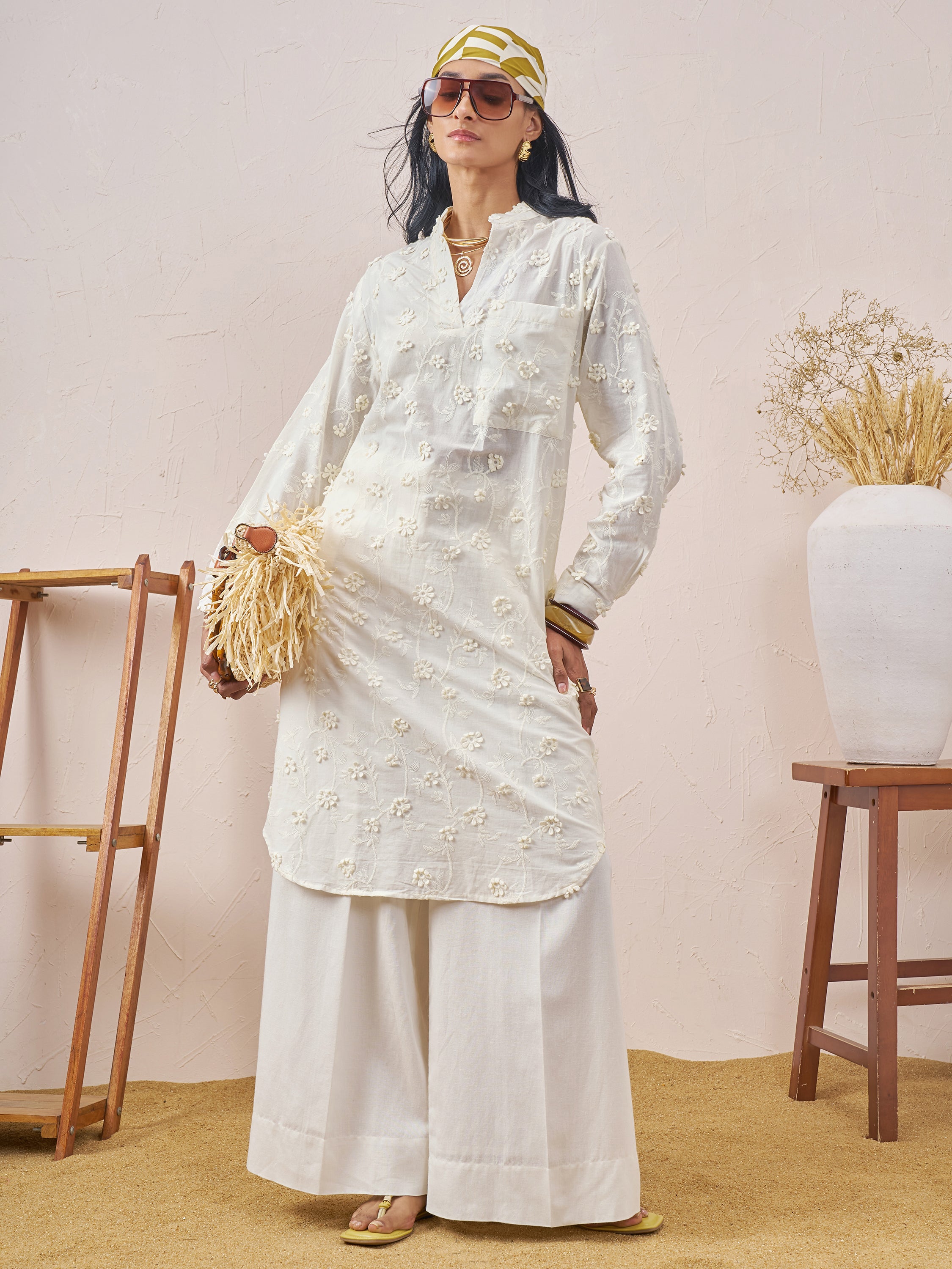Vara By Vishudh Women White Embroidered Straight Kurta - White - Image 1