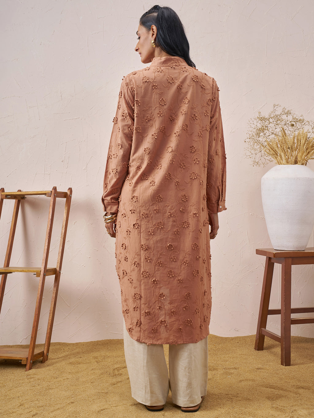 Vara By Vishudh Women Brown Embroidered Straight Kurta - Brown - Image 3