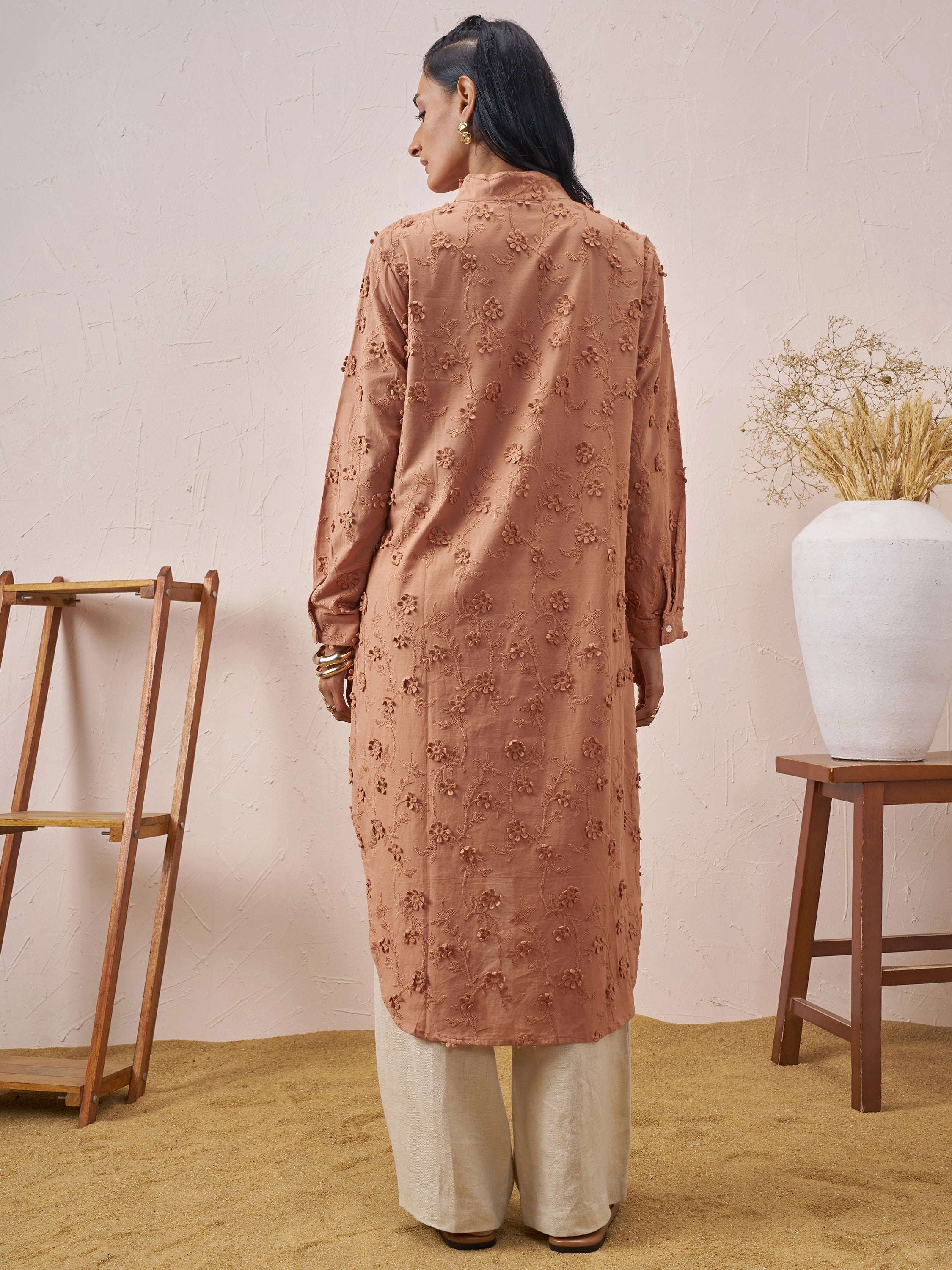 Vara By Vishudh Women Brown Embroidered Straight Kurta - Brown - Image 3