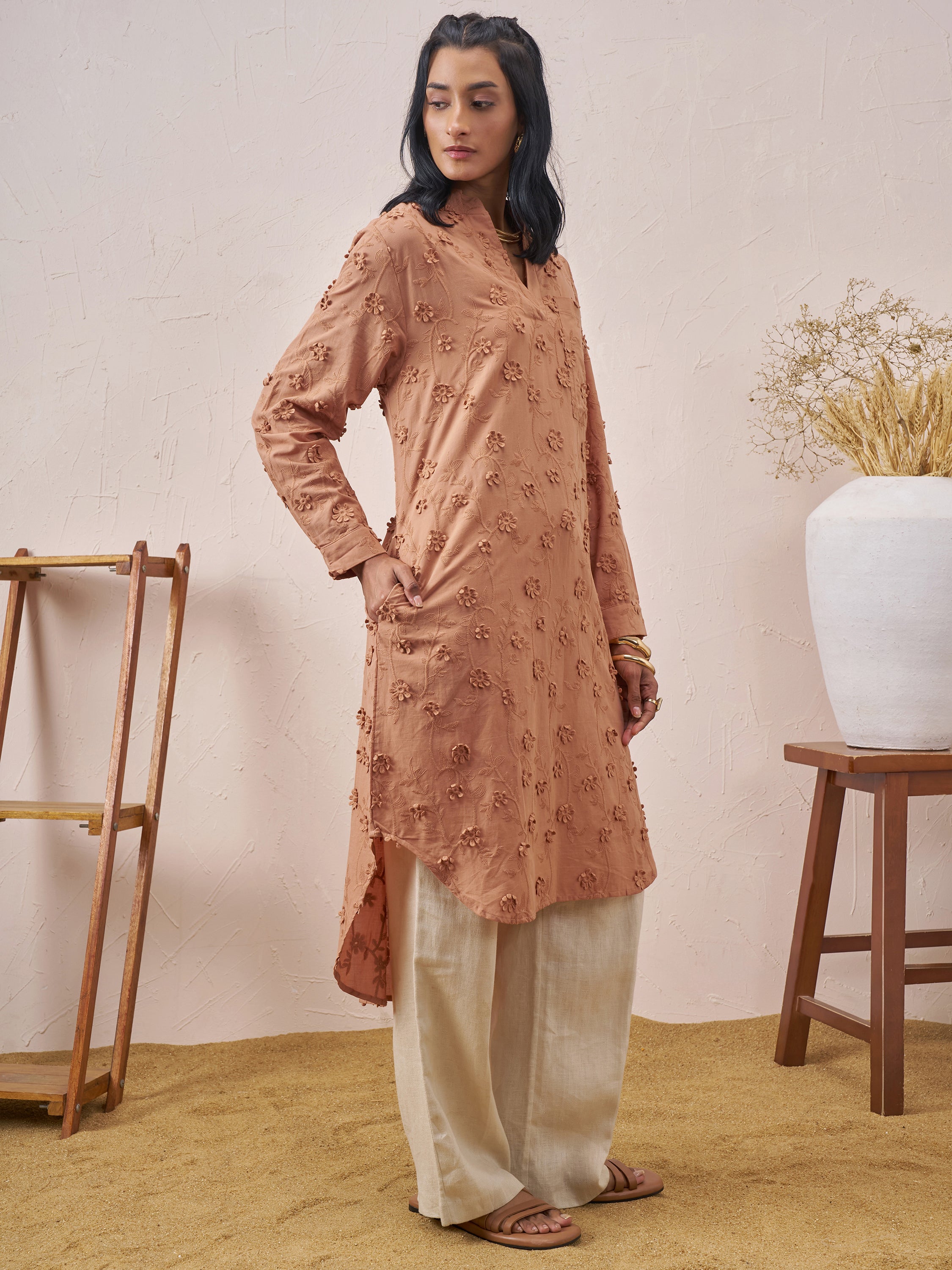 Vara By Vishudh Women Brown Embroidered Straight Kurta - Brown - Image 4