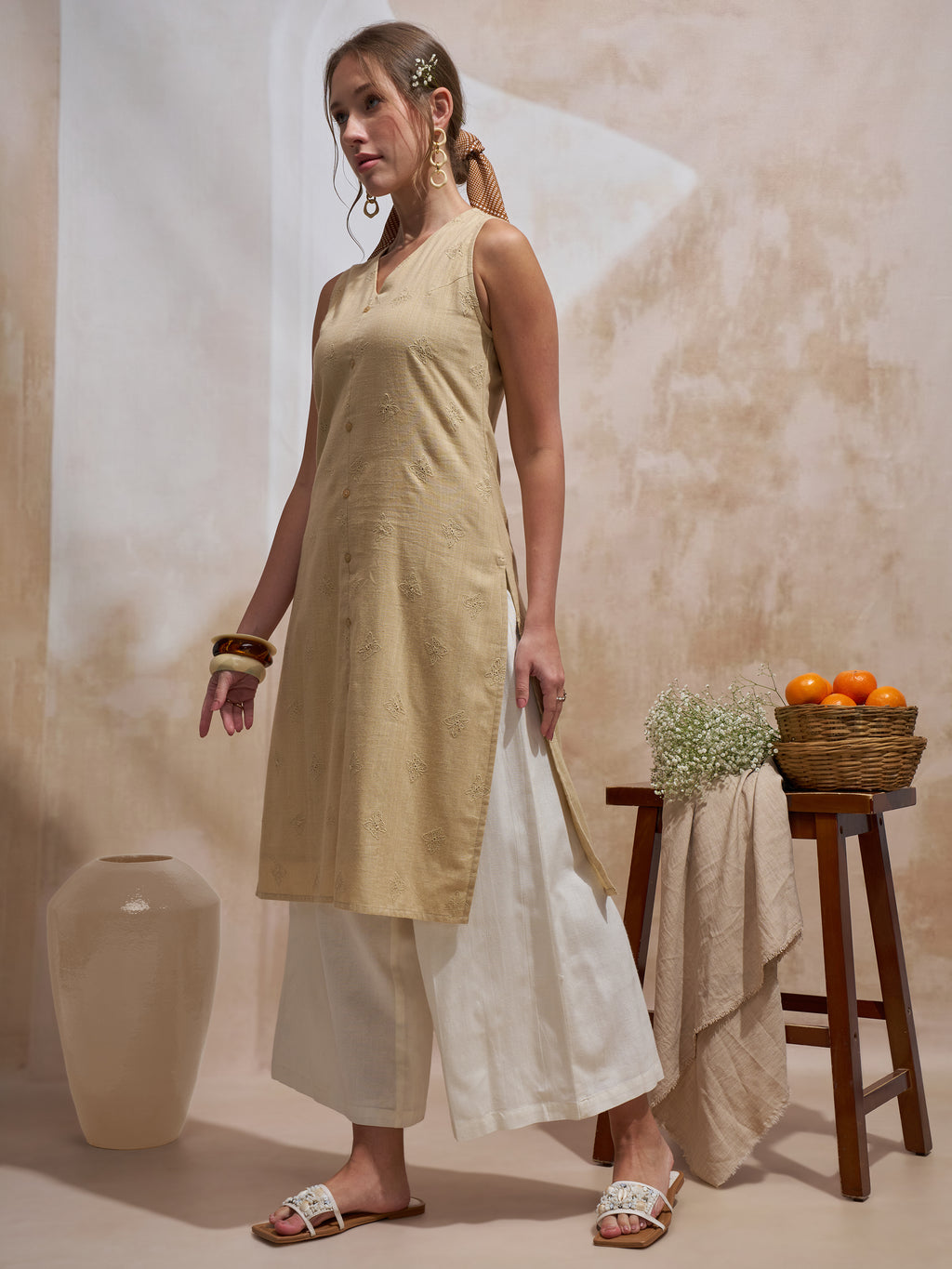 Vara By Vishudh Women Beige Embroidered Straight Kurta - Beige - Image 2