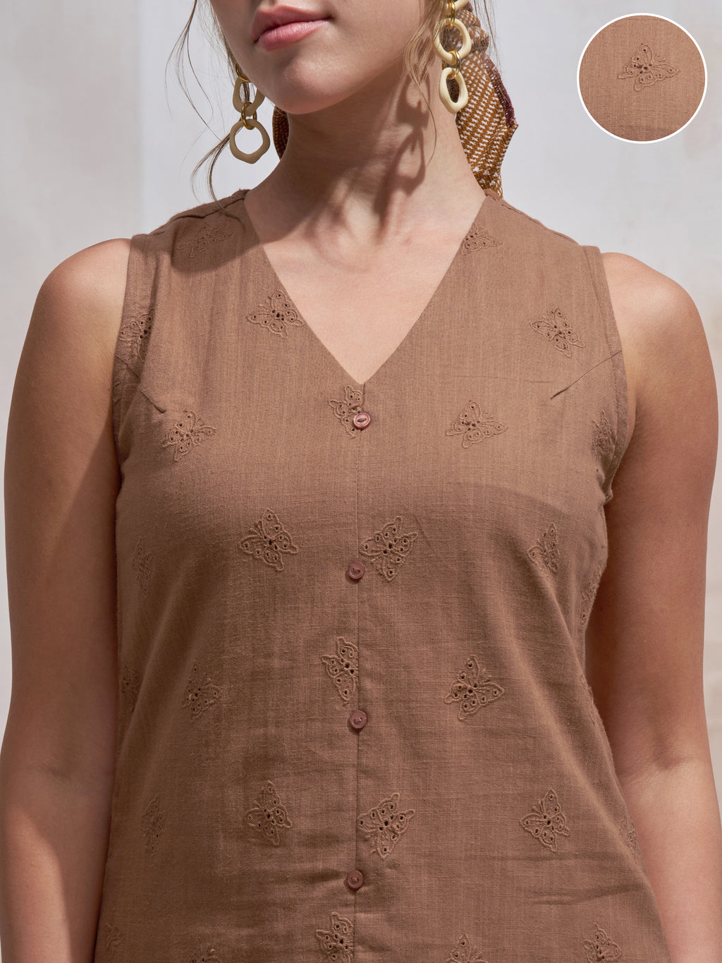 Vara By Vishudh Women Brown Embroidered Straight Kurta - Brown - Image 5