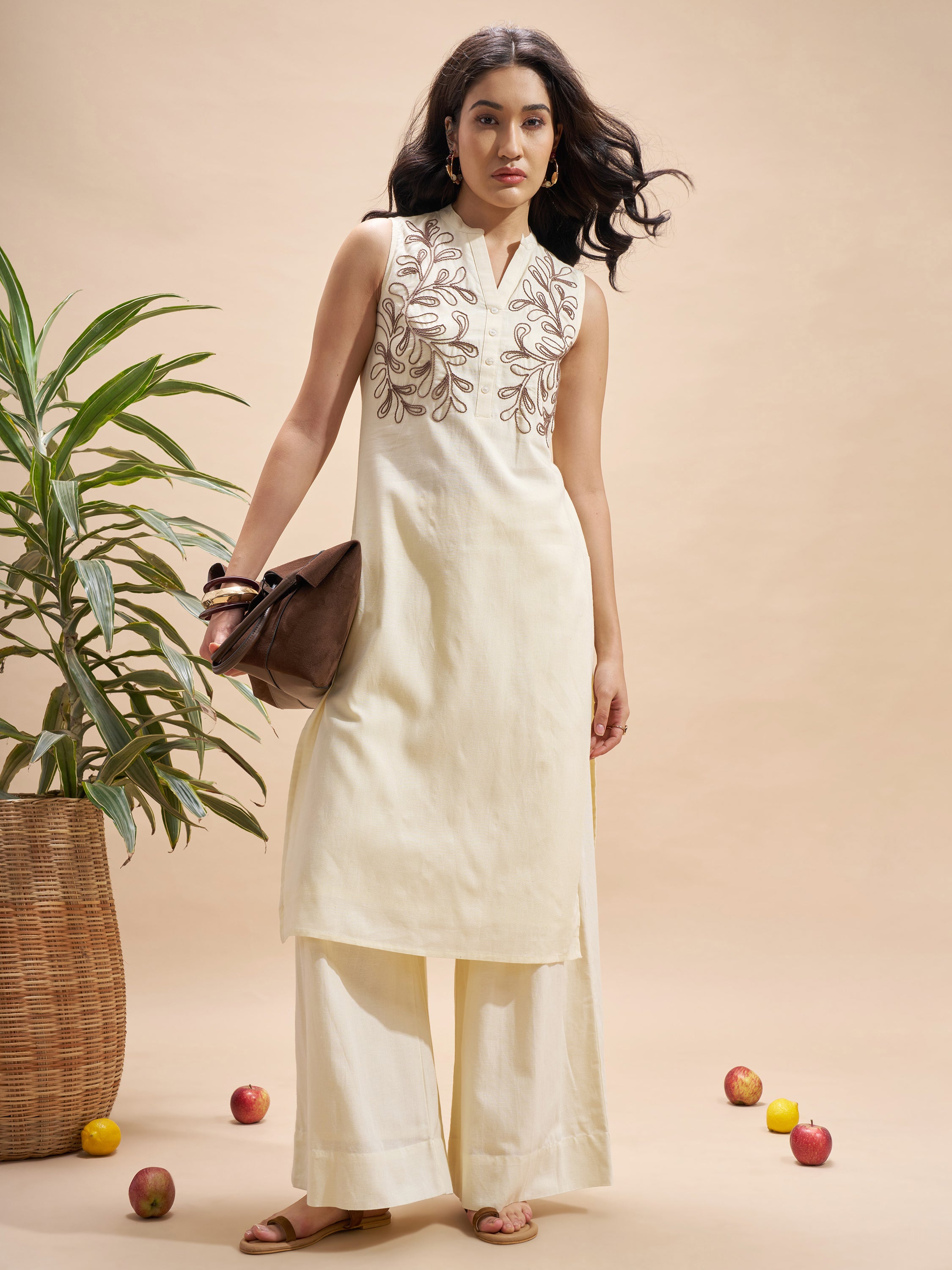 Vara By Vishudh Women Cream Embroidered Straight Kurta - Cream - Image 1