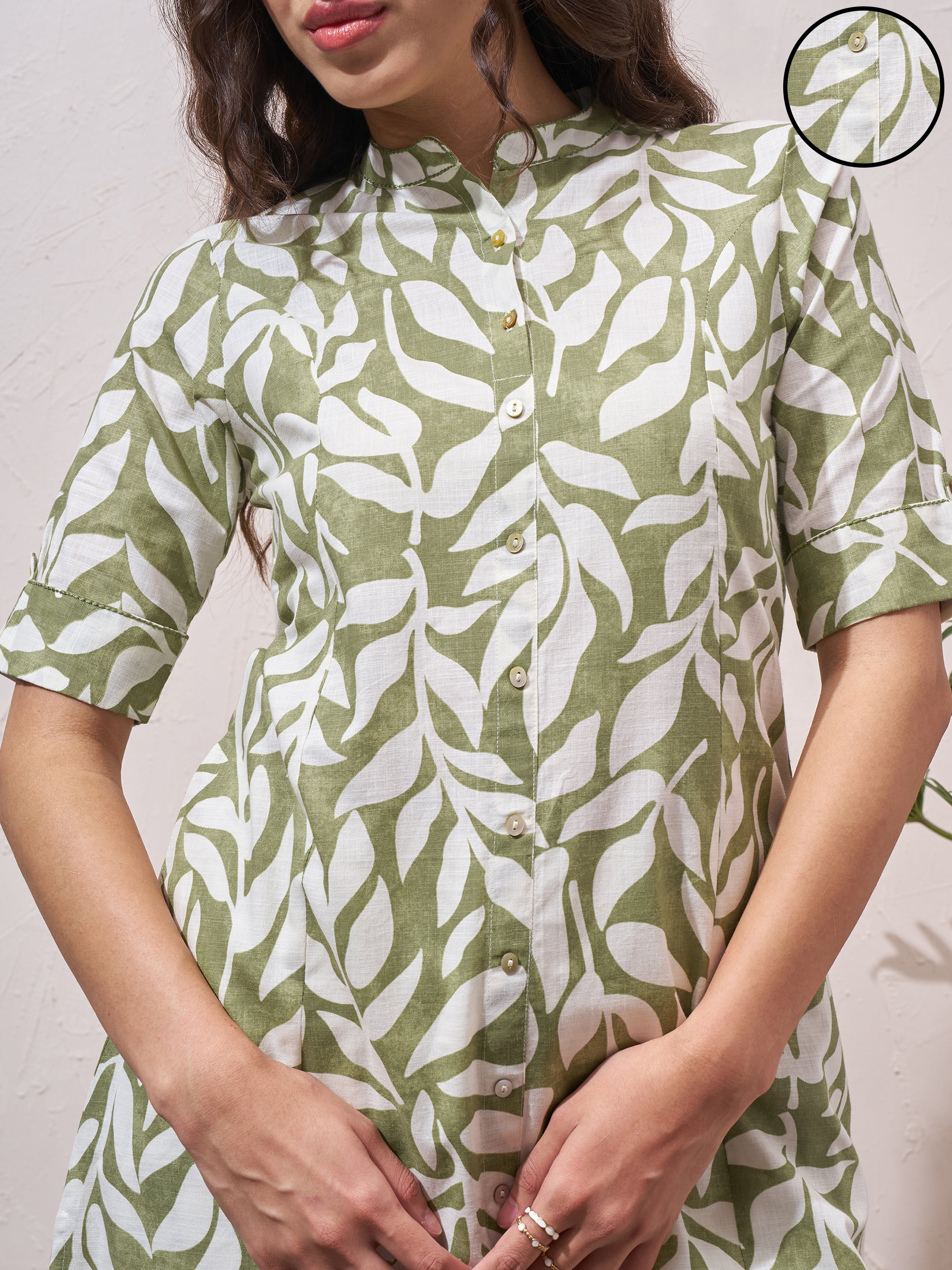Vara By Vishudh Women Green Printed Straight Kurta - Green - Image 5
