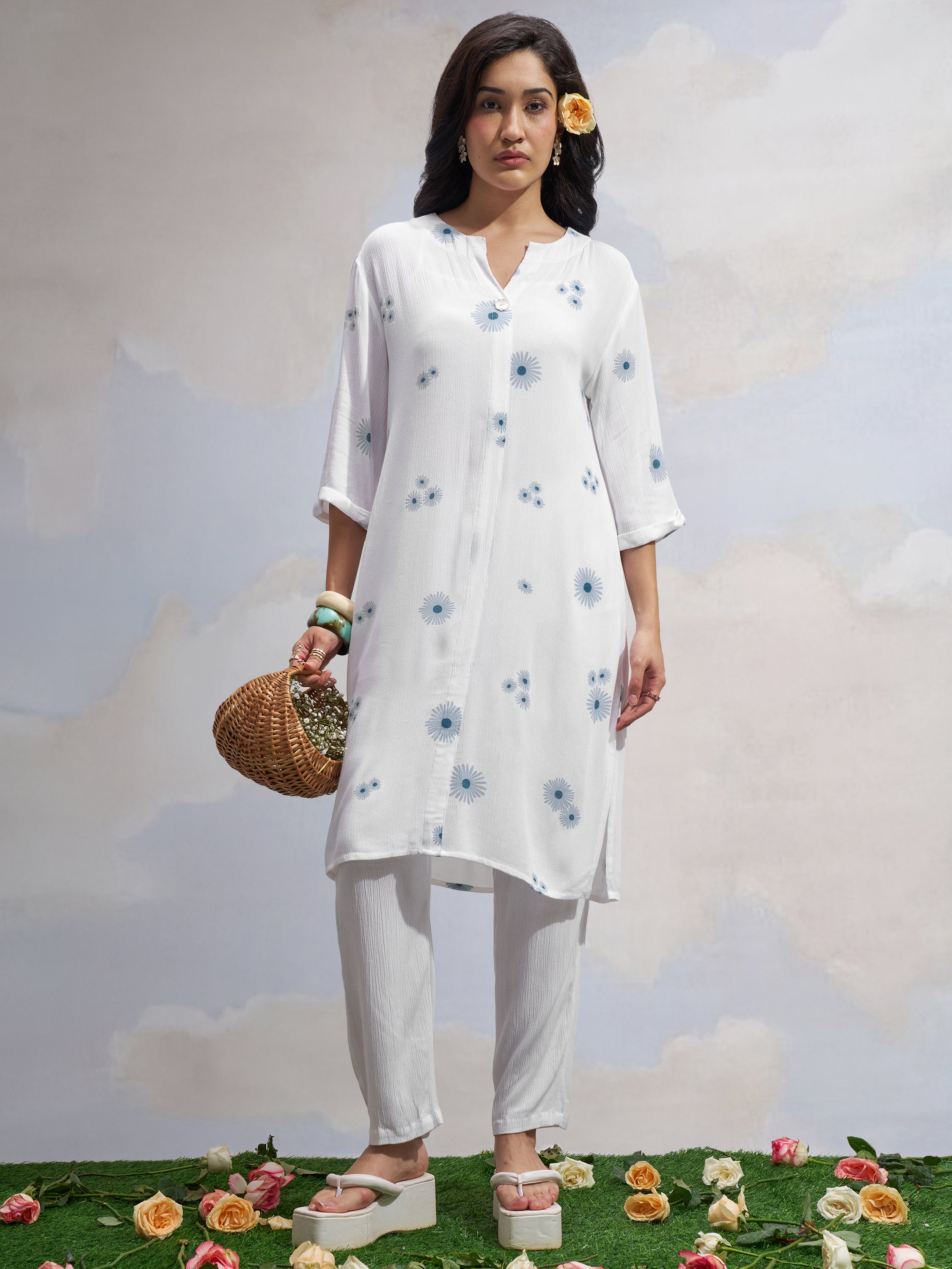 Vara By Vishudh Women White Printed Straight Kurta - White - Image 1