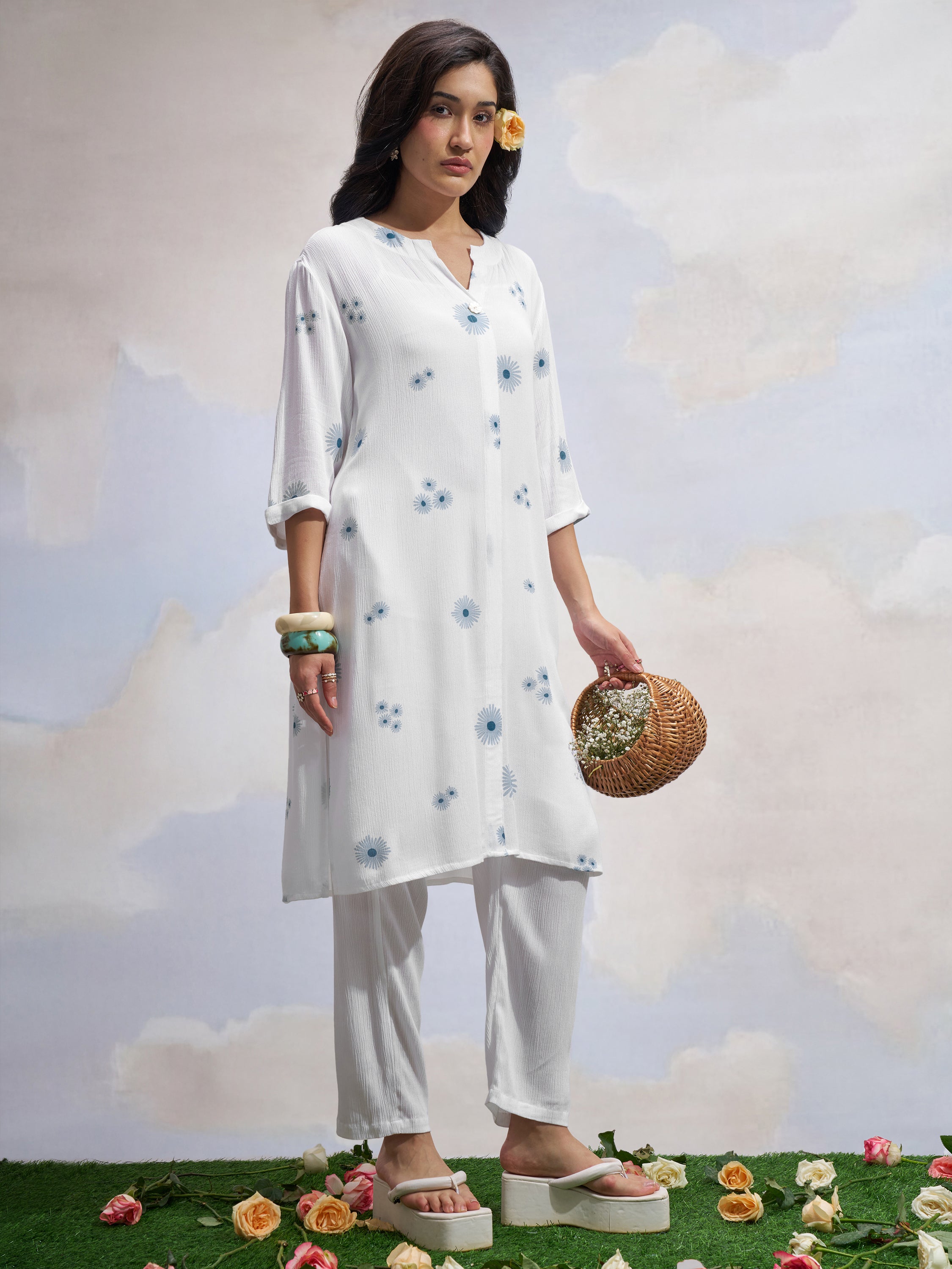 Vara By Vishudh Women White Printed Straight Kurta - White - Image 4