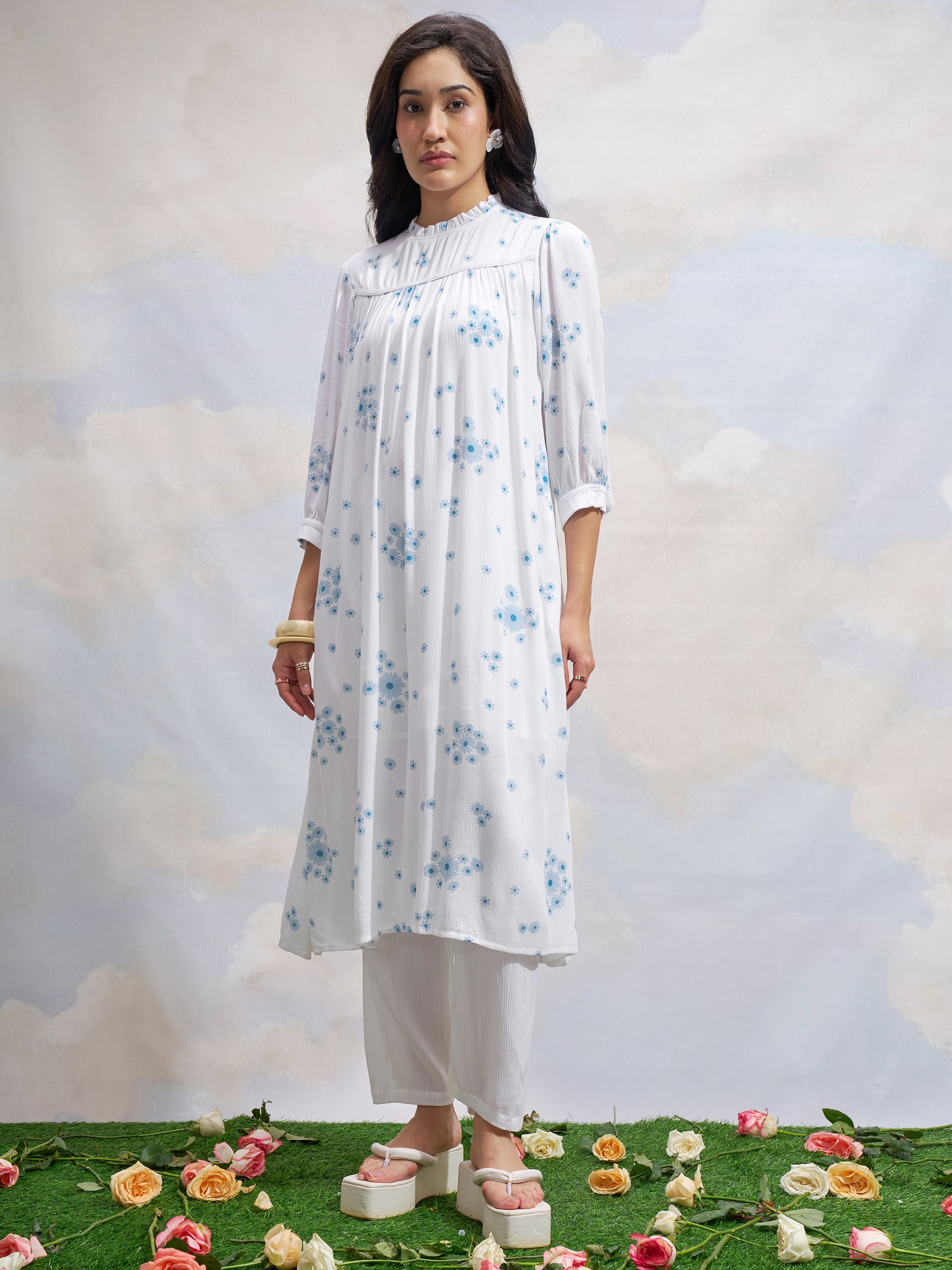 Vara By Vishudh Women White Printed Straight Kurta - White - Image 2