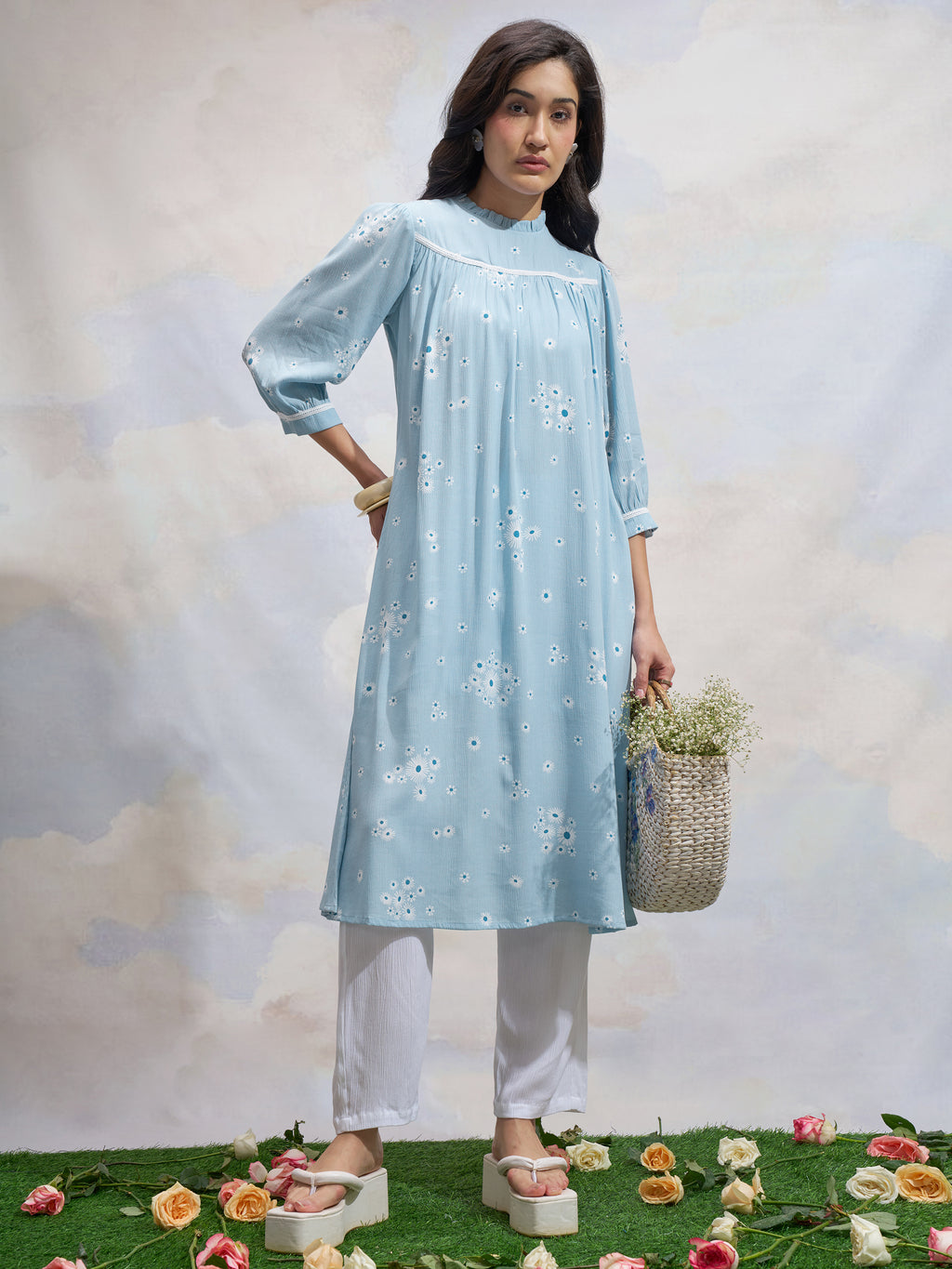Vara By Vishudh Women Blue Printed Straight Kurta - Blue - Image 1