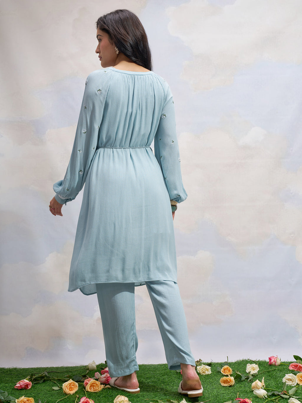 Vara By Vishudh Women Blue Embroidered Straight Kurta - Blue - Image 3