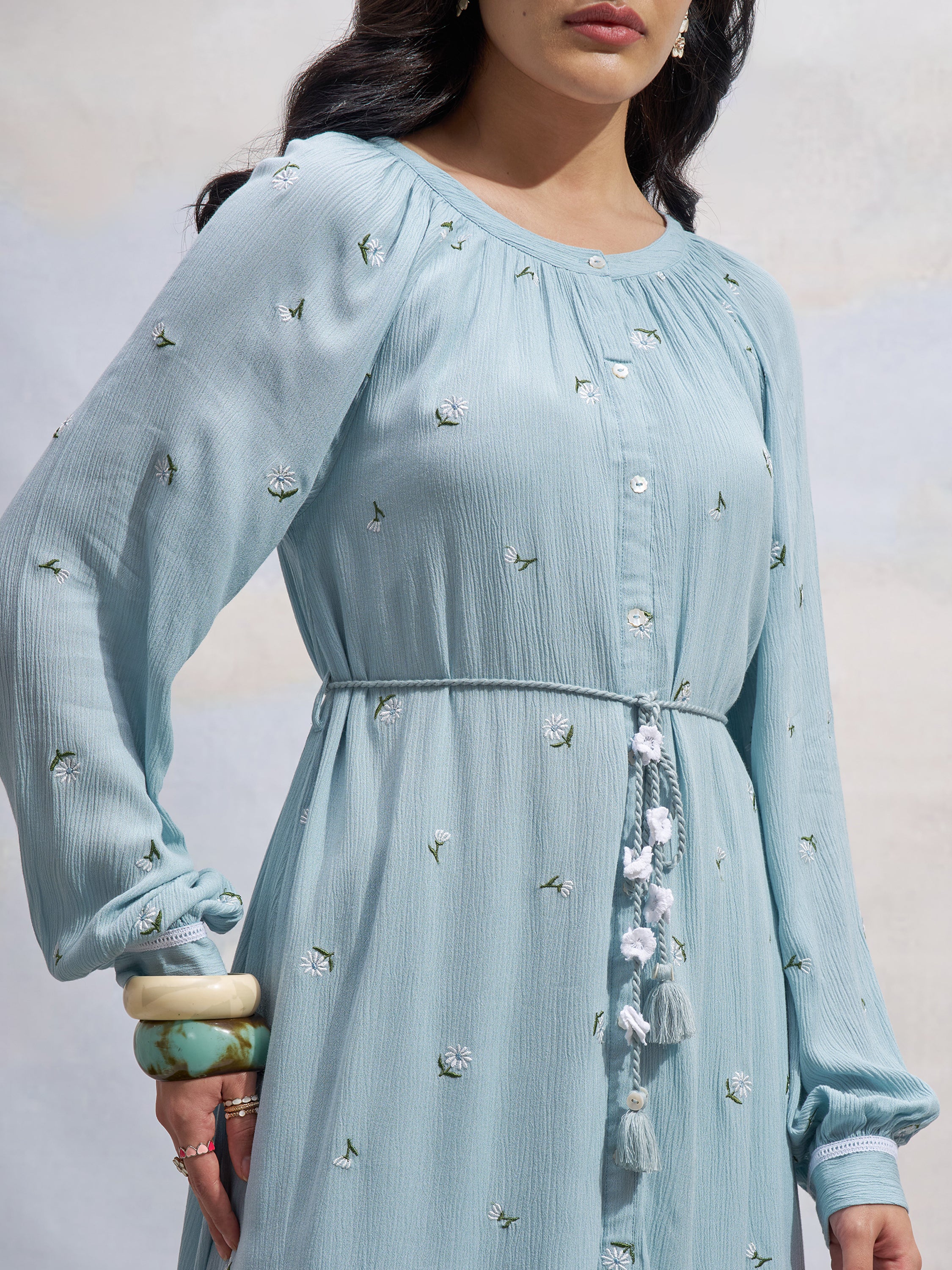 Vara By Vishudh Women Blue Embroidered Straight Kurta - Blue - Image 5