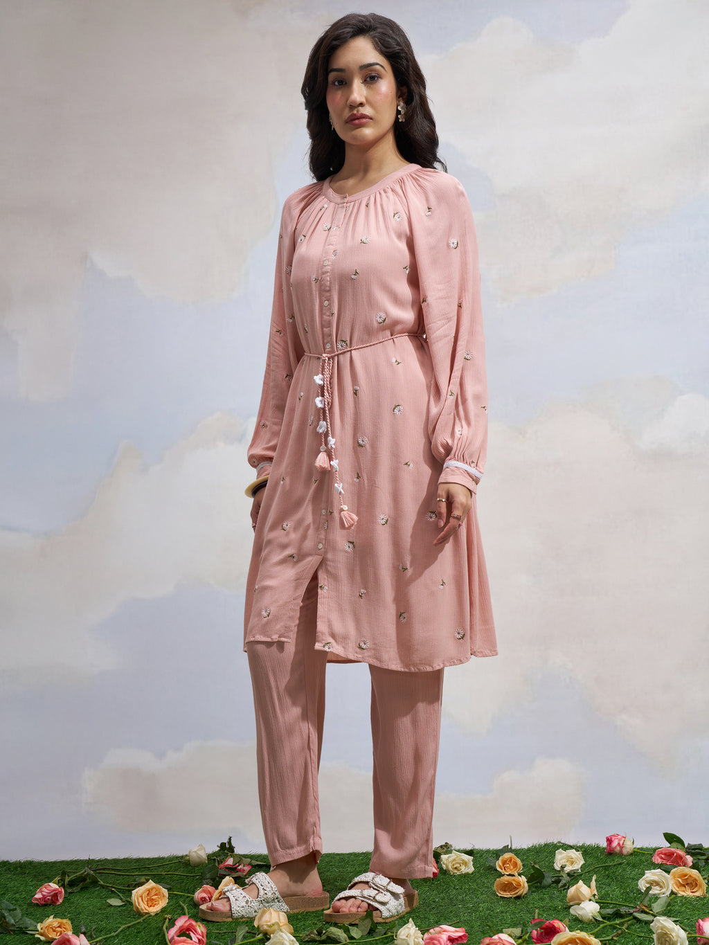 Vara By Vishudh Women Pink Embroidered Straight Kurta - Pink - Image 2
