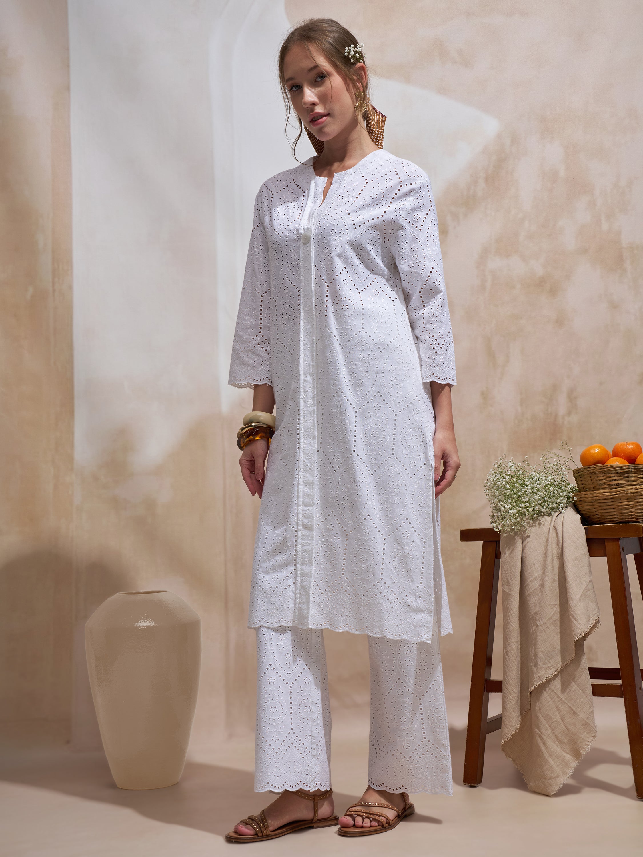 Vara By Vishudh Women White Embroidered Straight Kurta - White - Image 2