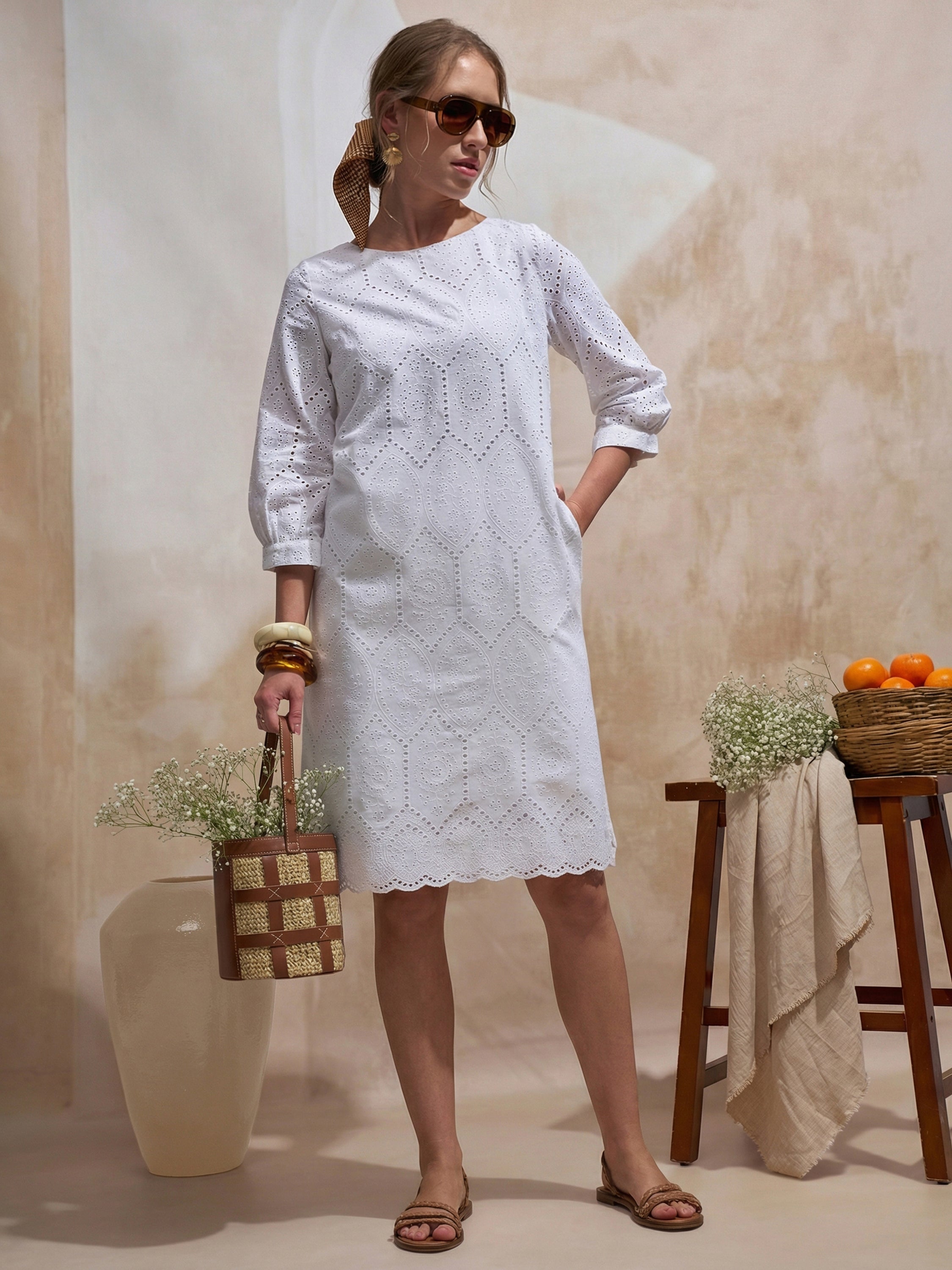Vara By Vishudh Women White Embroidered Straight Kurta - White - Image 1
