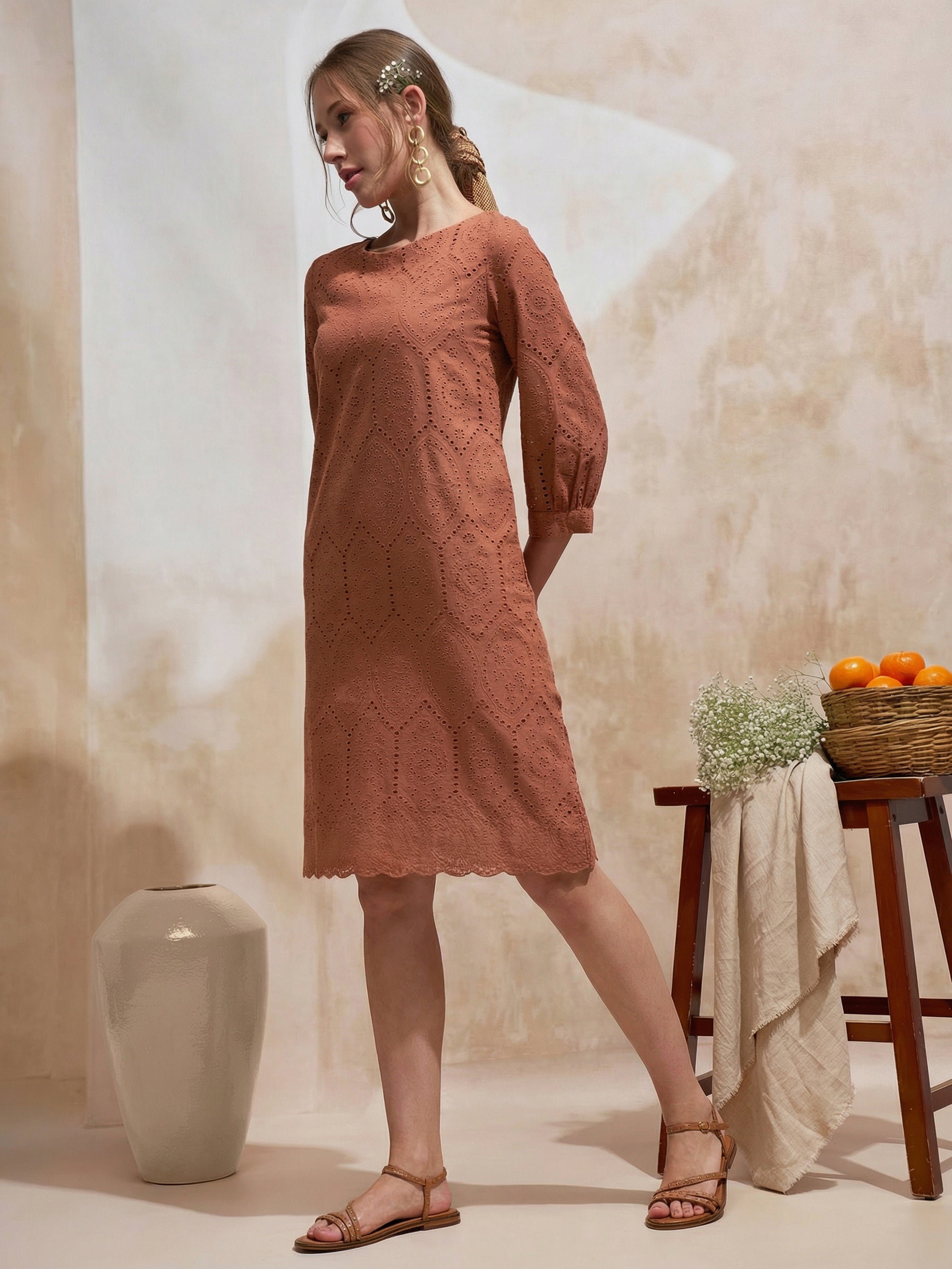 Vara By Vishudh Women Brown Embroidered Straight Kurta - Brown - Image 2