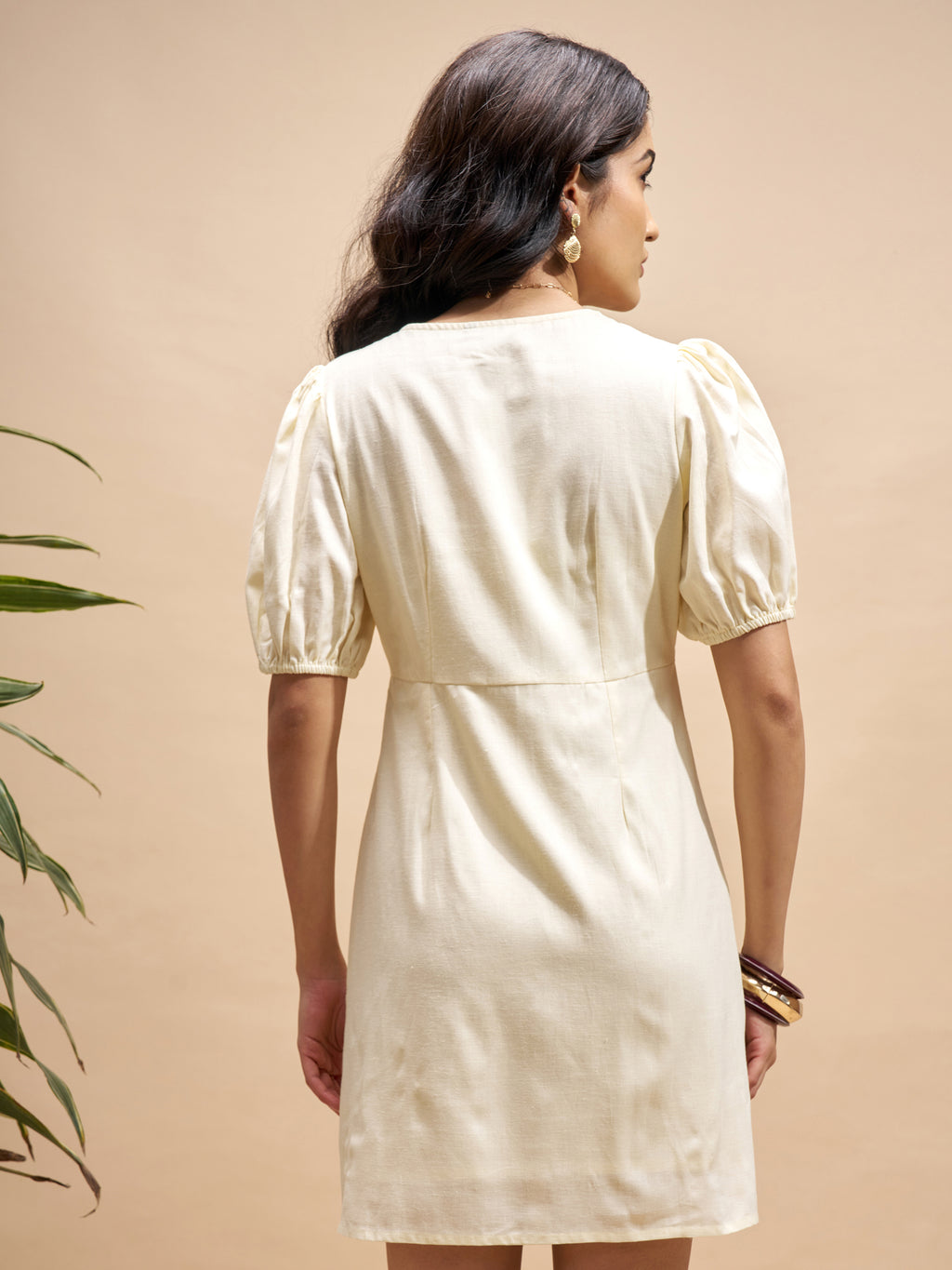 Vara By Vishudh Women Cream Embroidered Bodycon Dress - Cream - Image 3