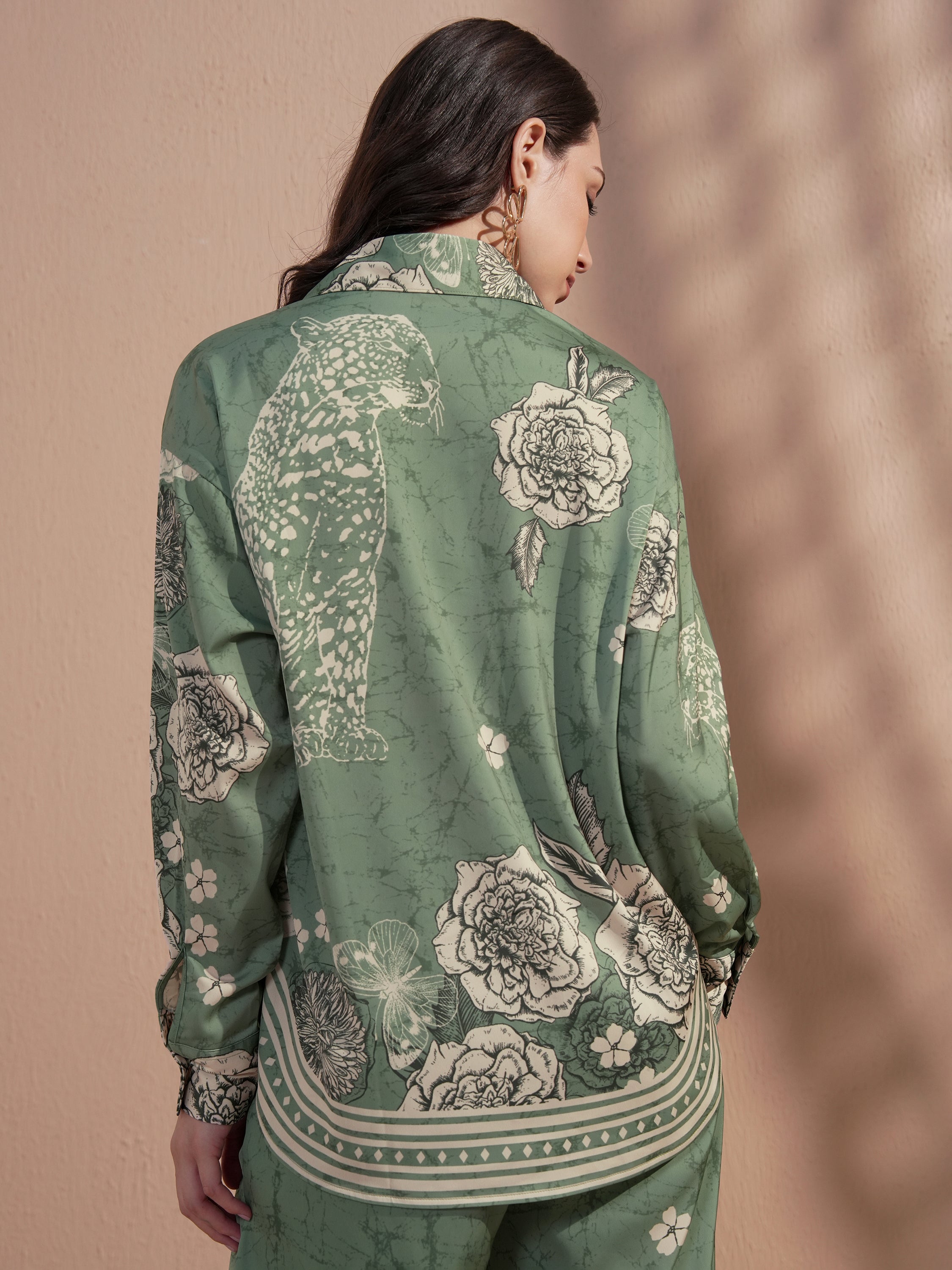 Vara By Vishudh Women Green Printed Casual Shirt - Green - Image 3