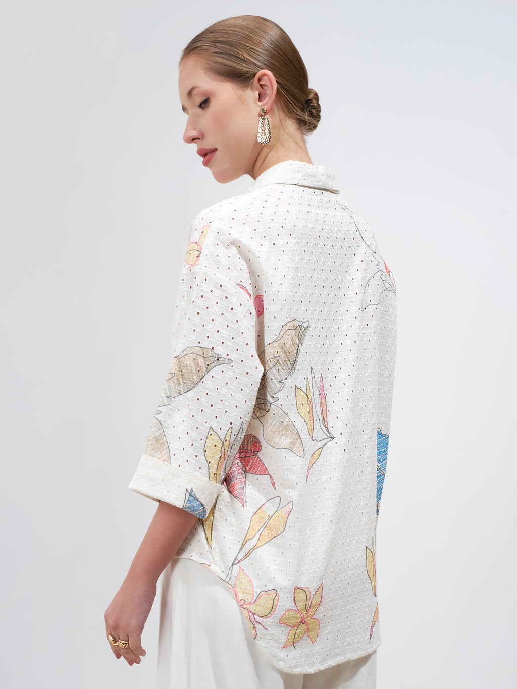 Vara By Vishudh Women Off White Printed Casual Shirt - Off White - Image 3