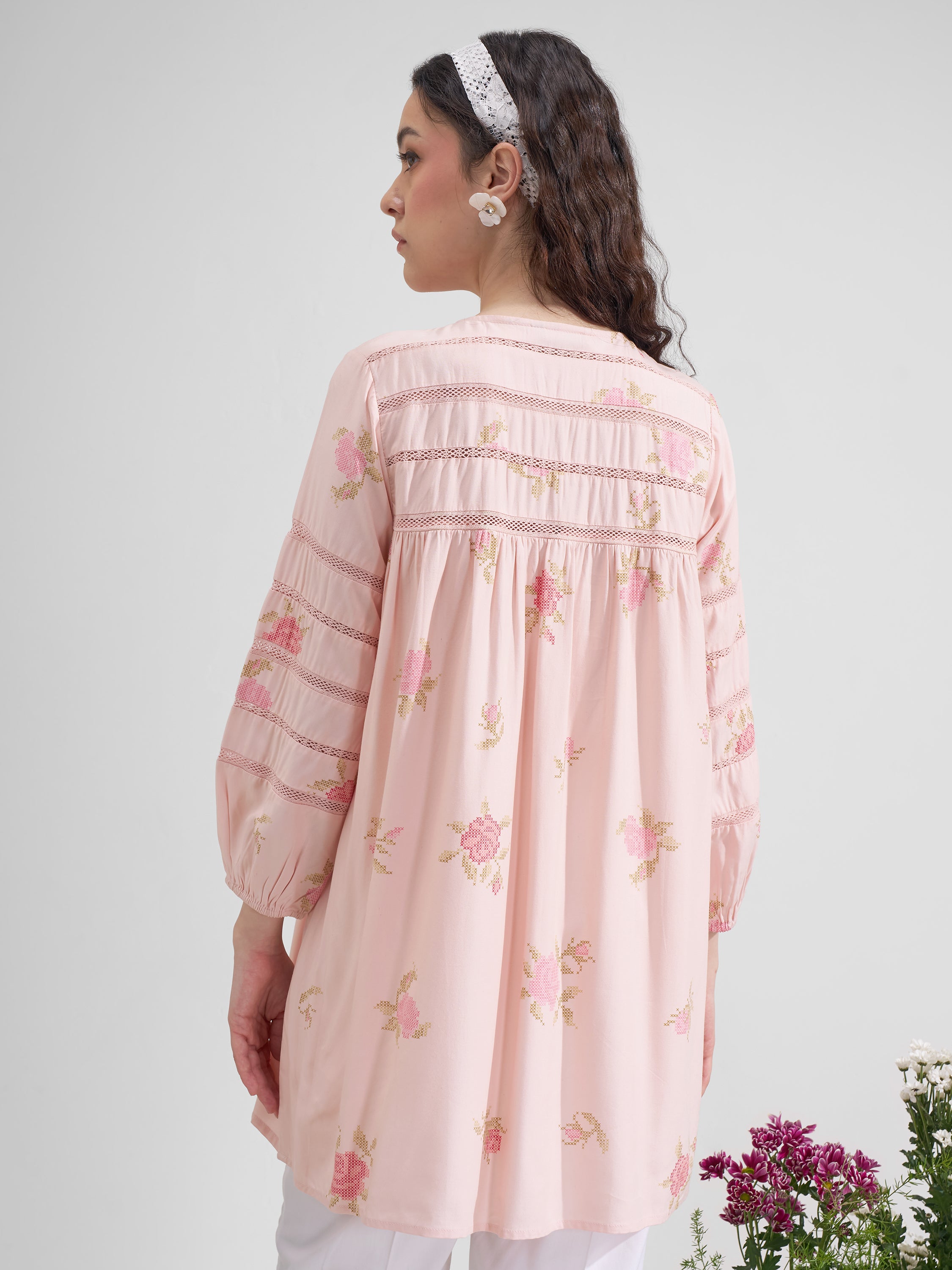 Vara By Vishudh Women Pink Tie-Up Neck Printed Tunic