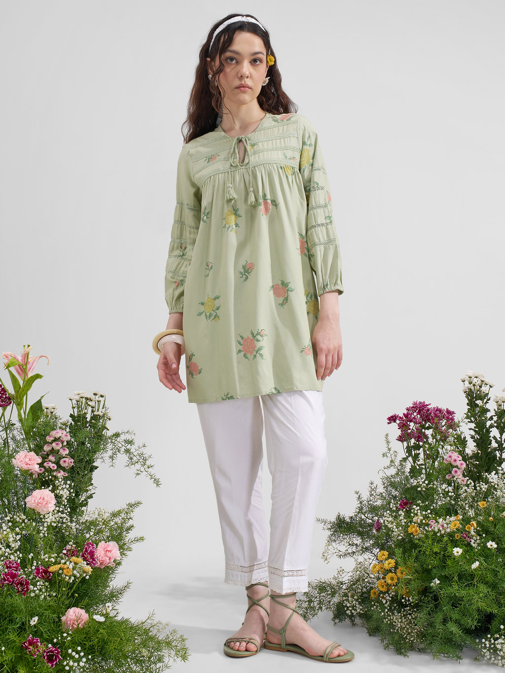 Vara By Vishudh Women Green Tie-Up Neck Printed Tunic