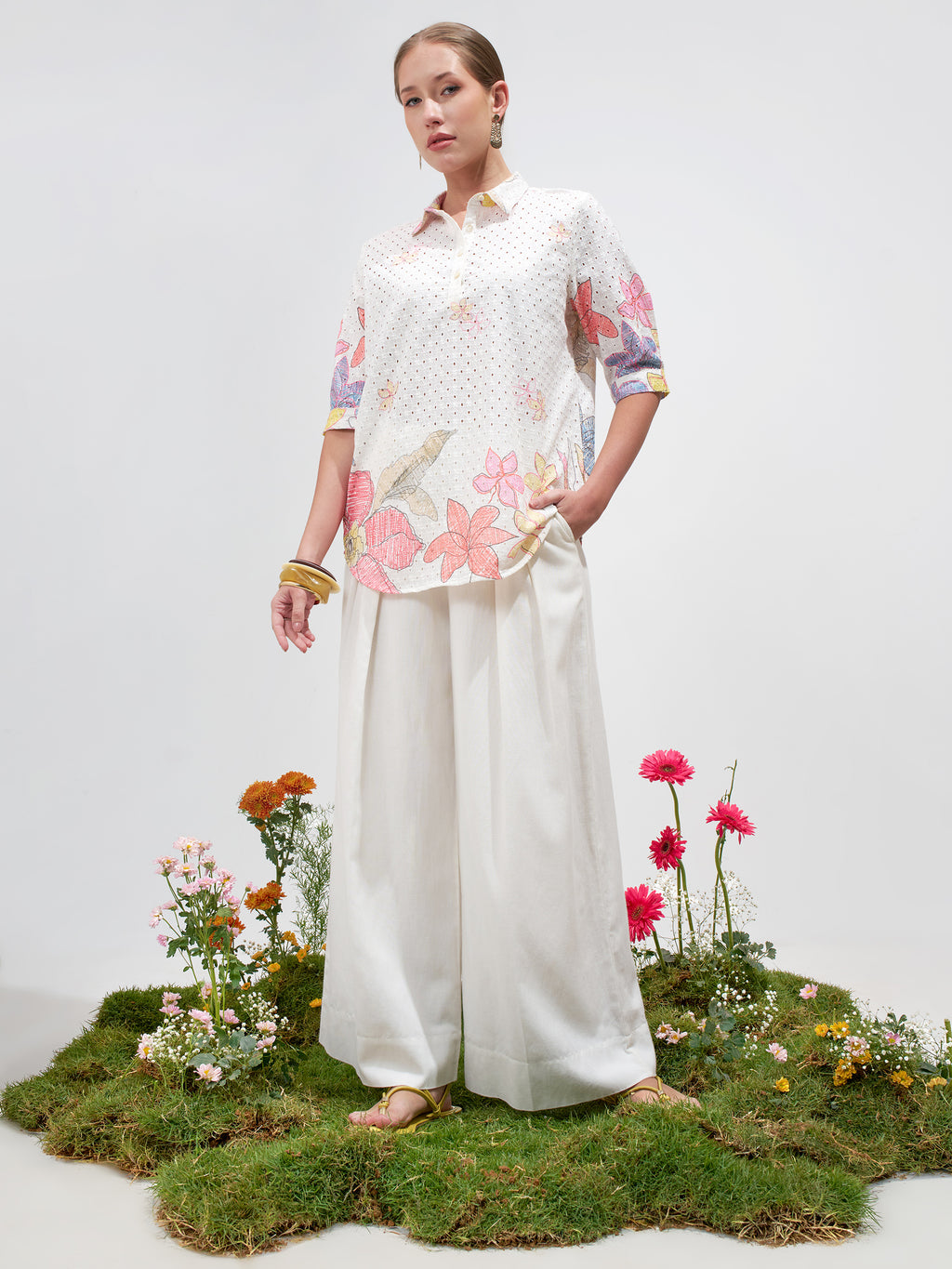 Vara By Vishudh Women Off White Printed Tunic - Off White - Image 2