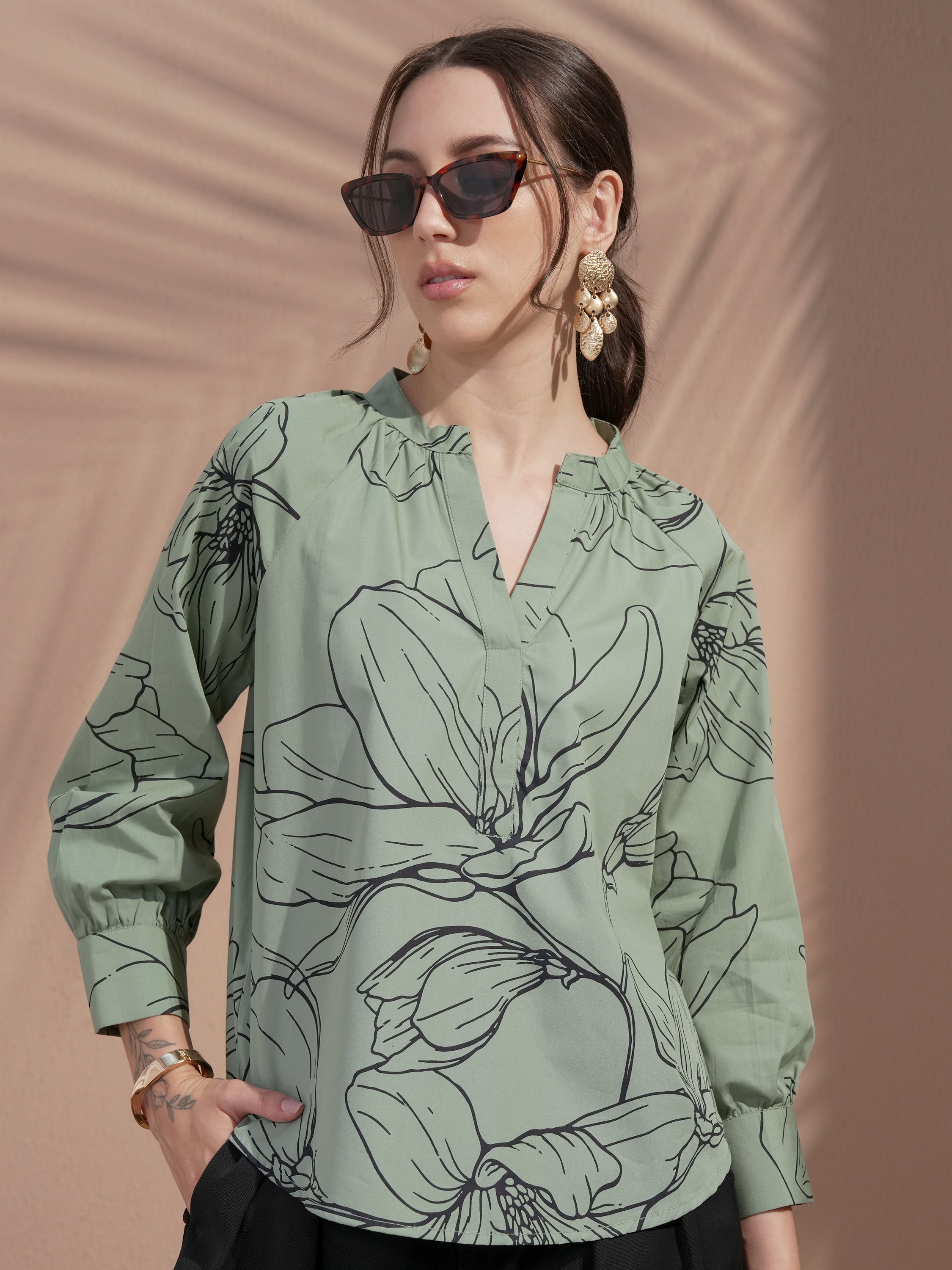 Vara By Vishudh Women Green Printed Top - Green - Image 1