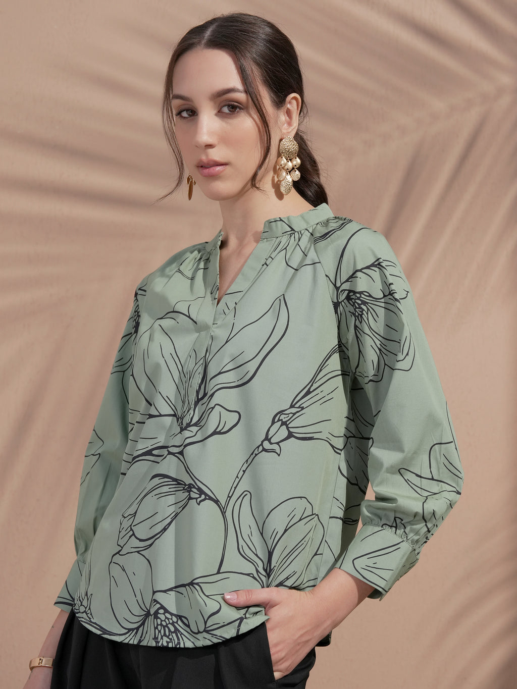 Vara By Vishudh Women Green Printed Top - Green - Image 4