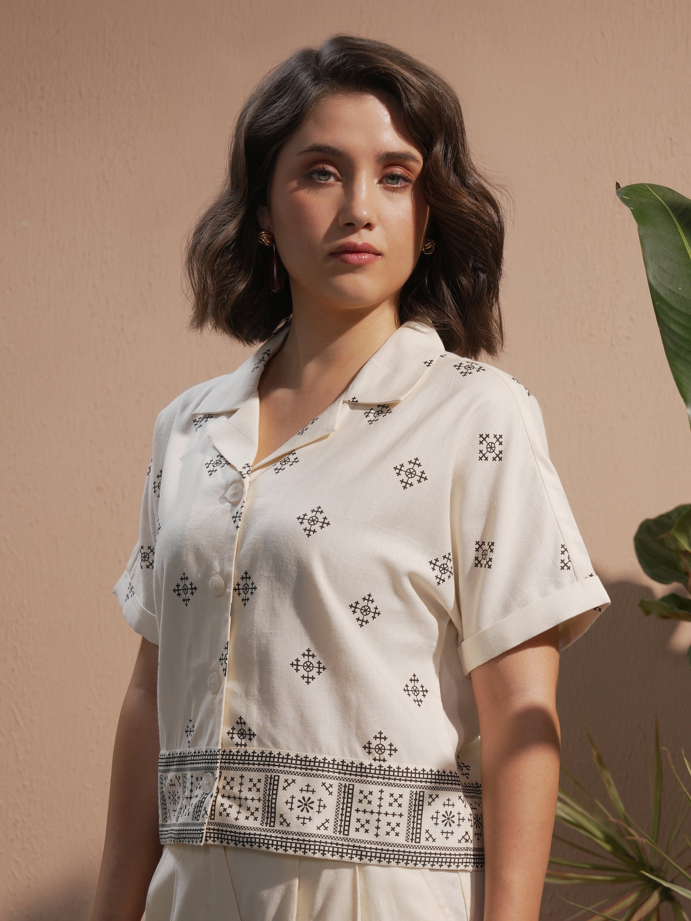 Vara By Vishudh Women Off White Printed Boxy Fit Casual Shirt - Off White - Image 4