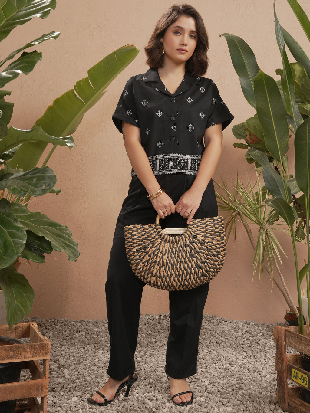 Vara By Vishudh Women Black Printed Boxy Fit Casual Shirt - Black - Image 2