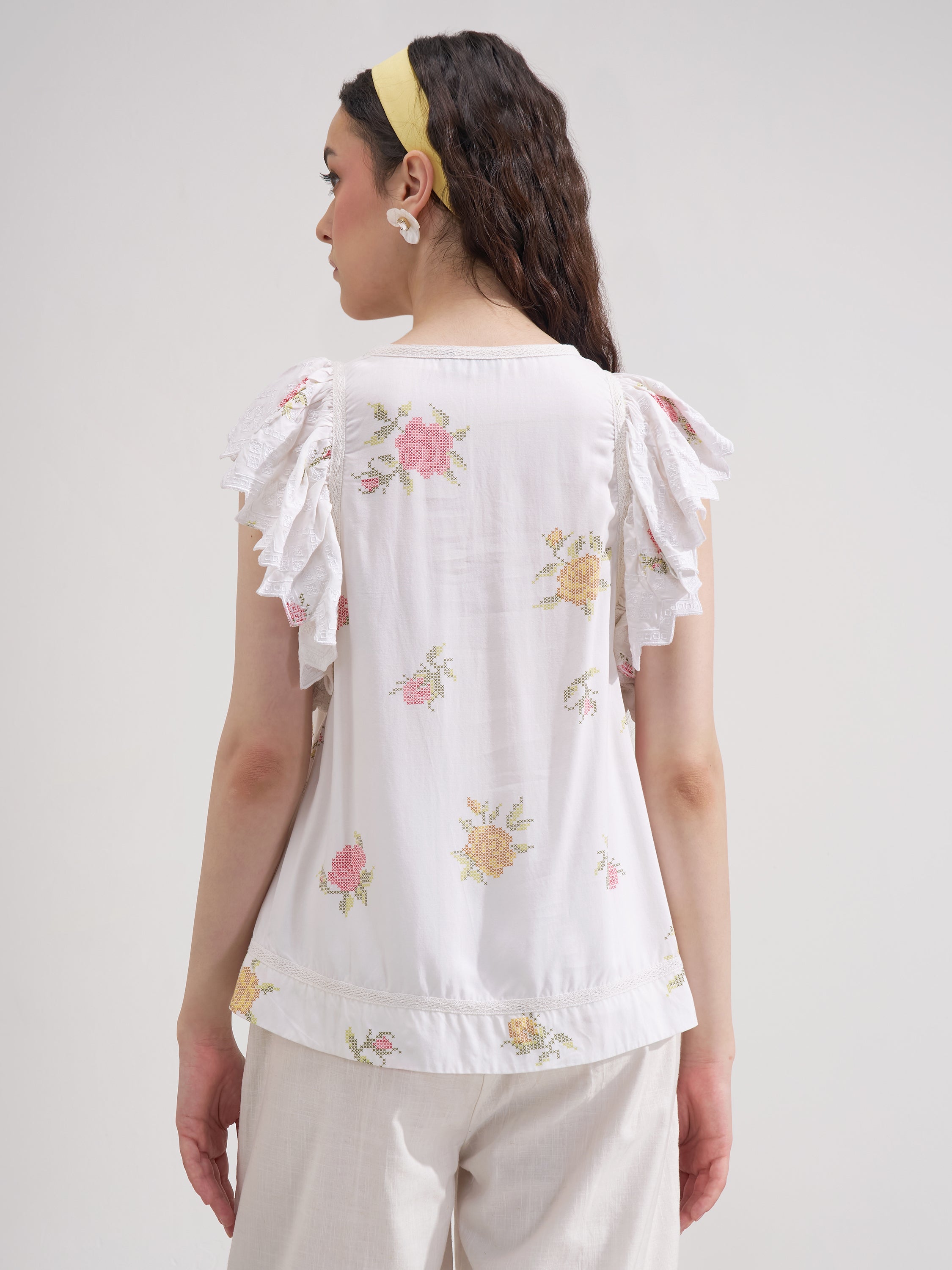 Vara By Vishudh Women White Printed Regular Top