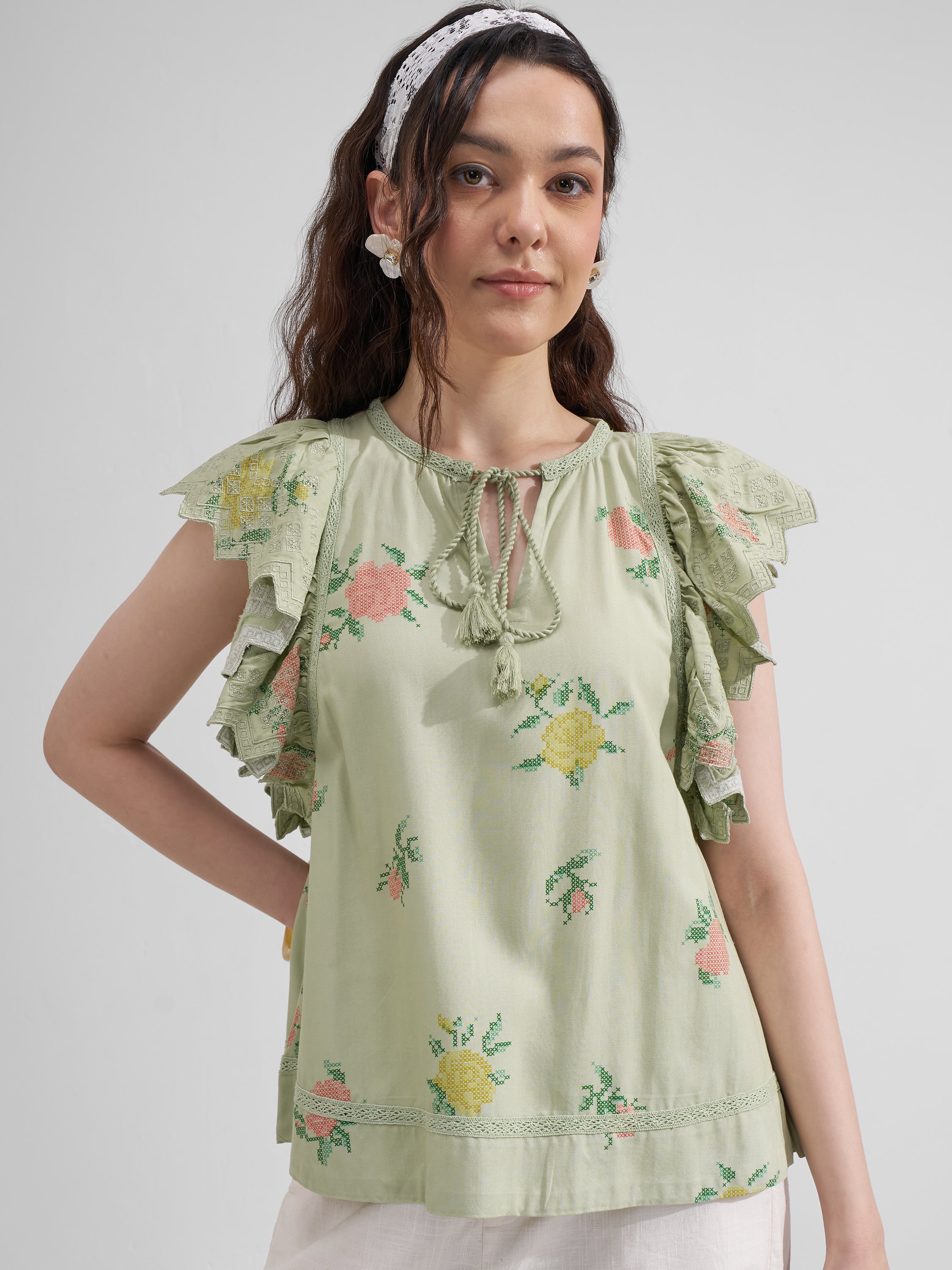 Vara By Vishudh Women Green Printed Regular Top