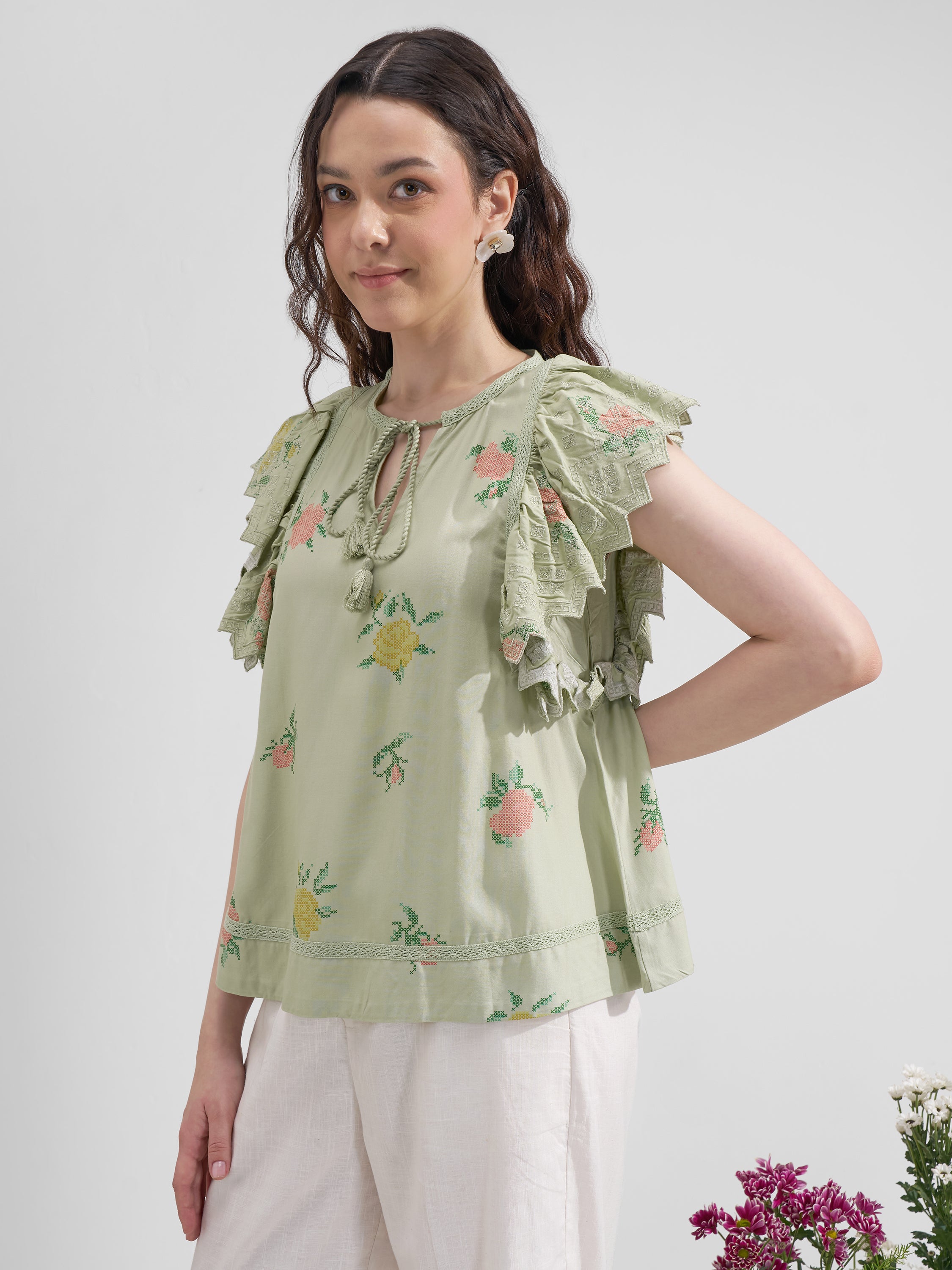 Vara By Vishudh Women Green Printed Regular Top