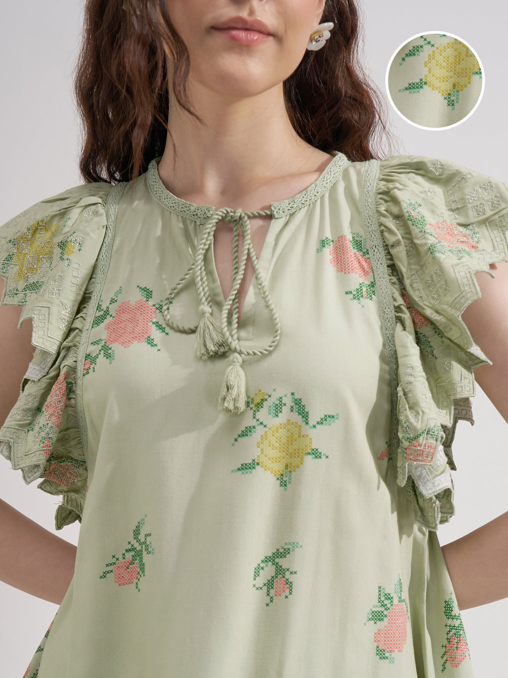 Vara By Vishudh Women Green Printed Regular Top
