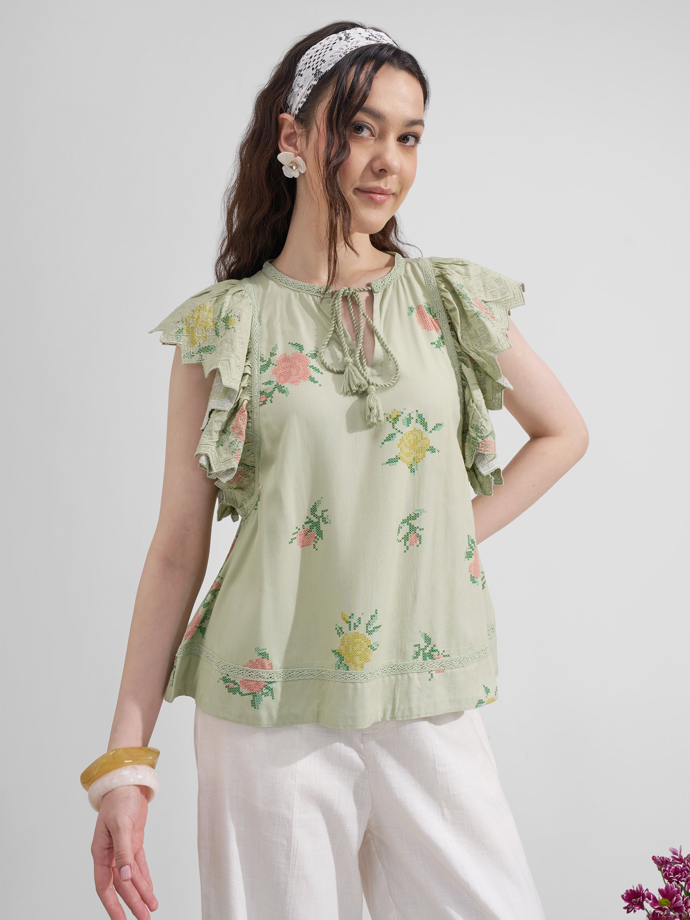 Vara By Vishudh Women Green Printed Regular Top