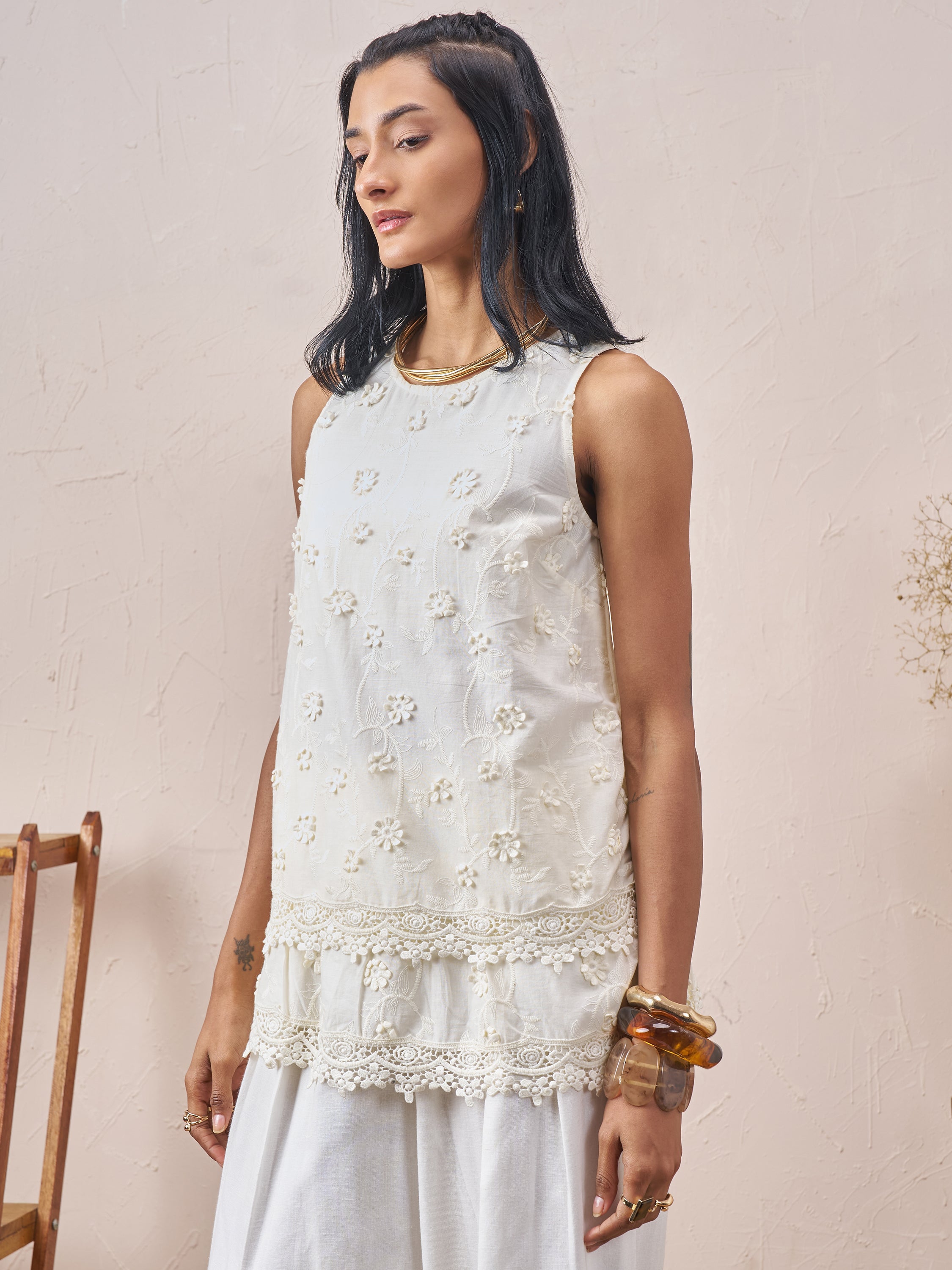 Vara By Vishudh Women White Embroidered Top - White - Image 4