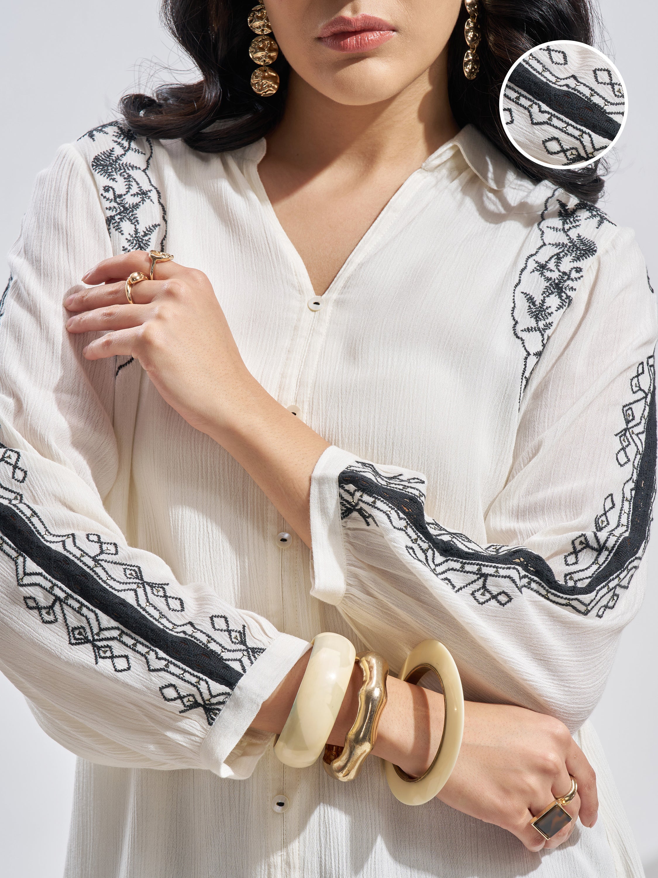 Vara By Vishudh Women White Embroidered Top - White - Image 5