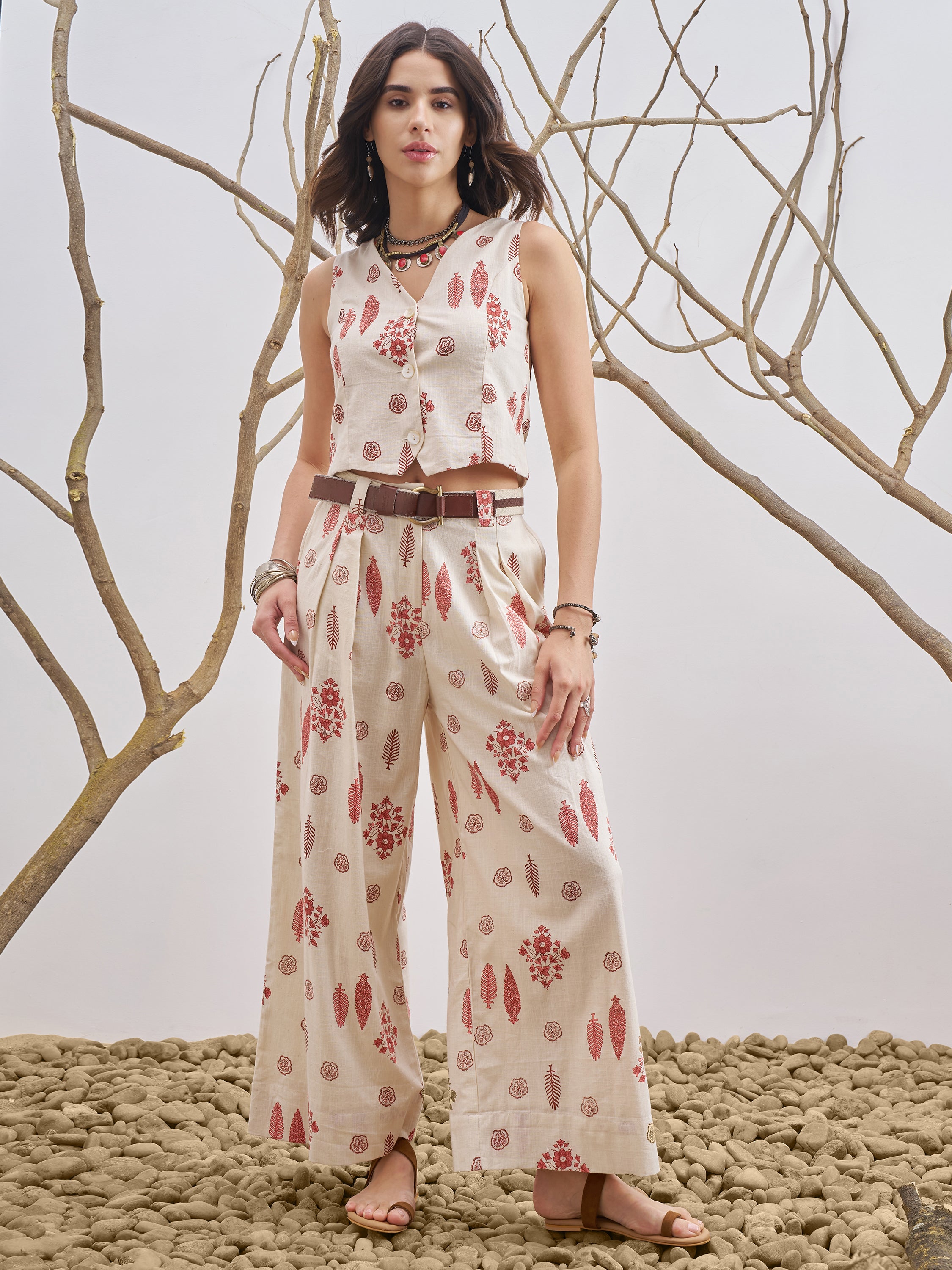 Vara By Vishudh Women Off White Hip Length OverTops - Off White - Image 2