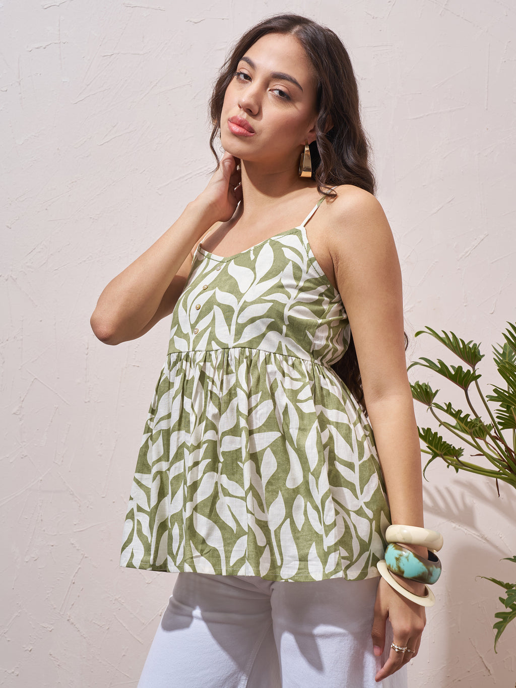 Vara By Vishudh Womens Green Printed Regular Top - Green - Image 4