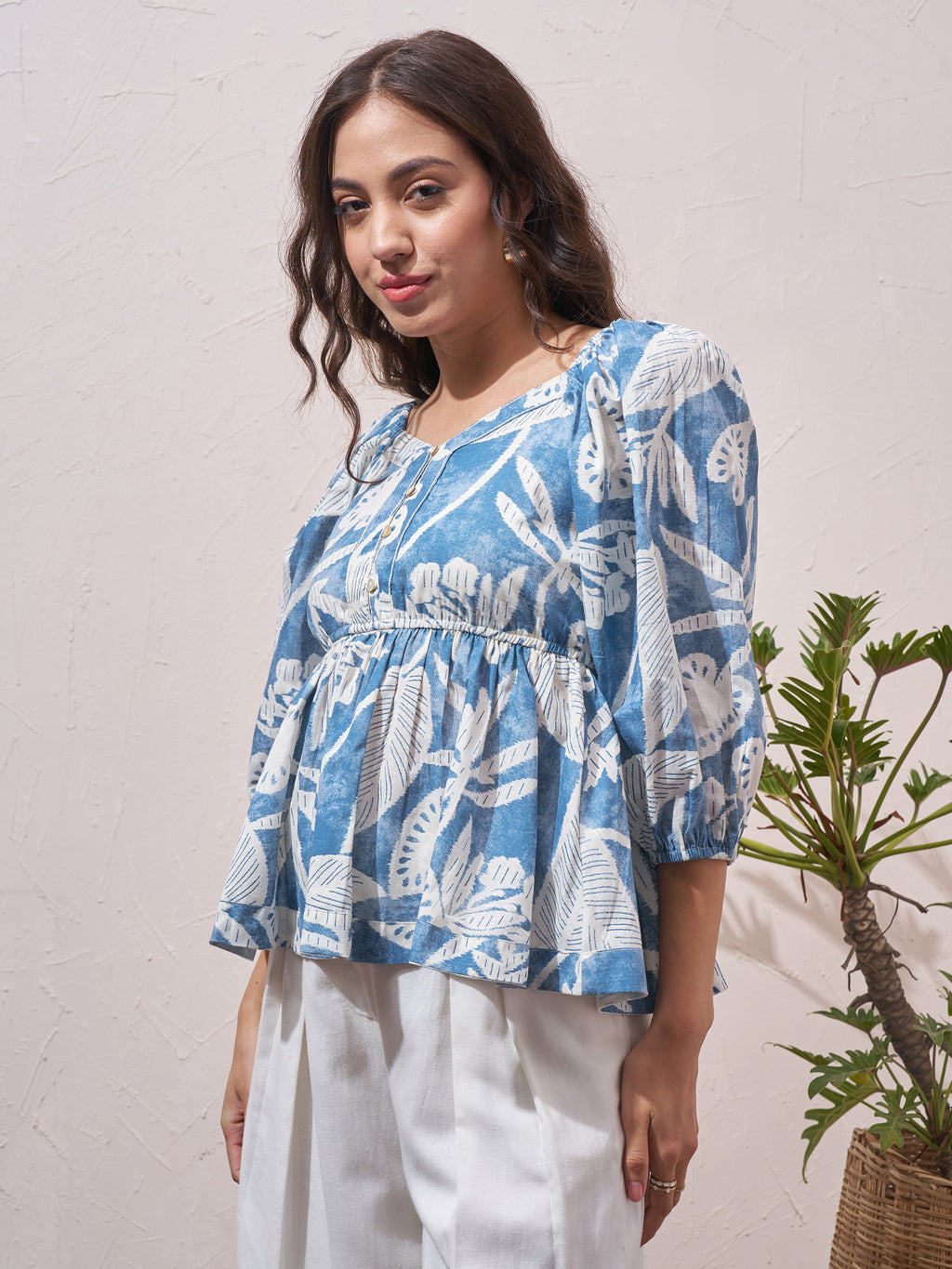Vara By Vishudh Womens Blue Printed Regular Top - Blue - Image 4