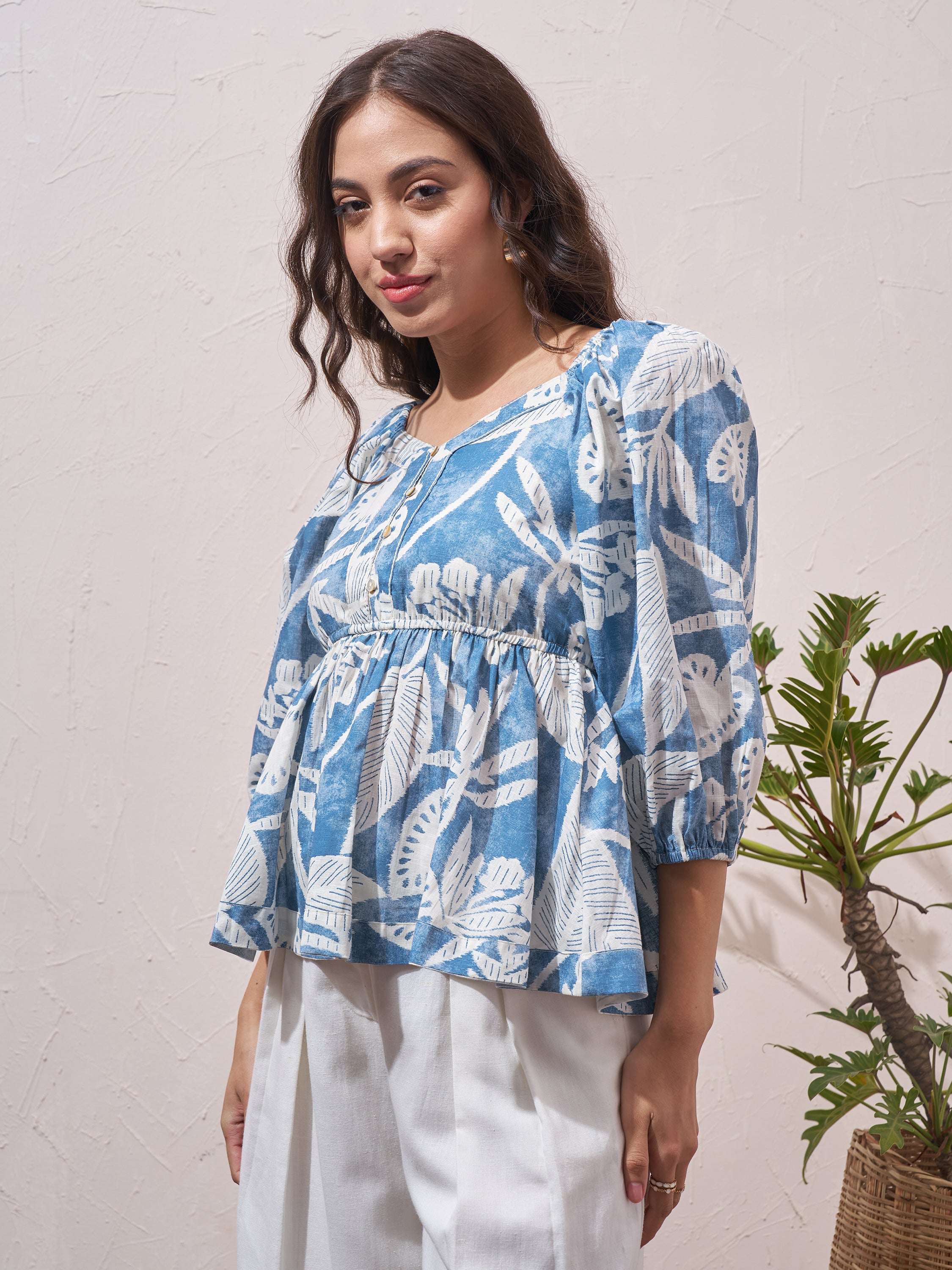 Vara By Vishudh Womens Blue Printed Regular Top - Blue - Image 4