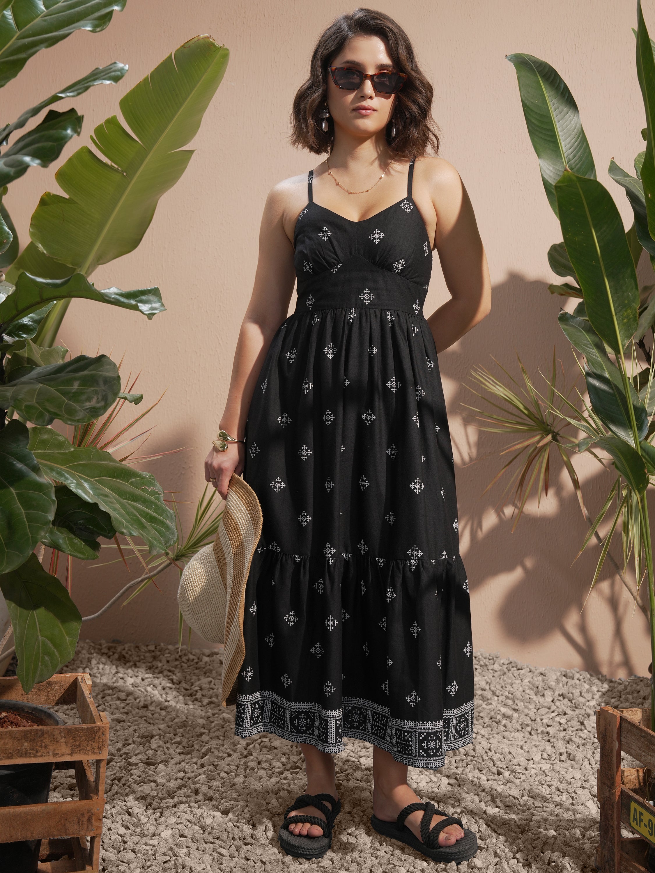 Vara By Vishudh women Black Printed A-Line Dress - Black - Image 1