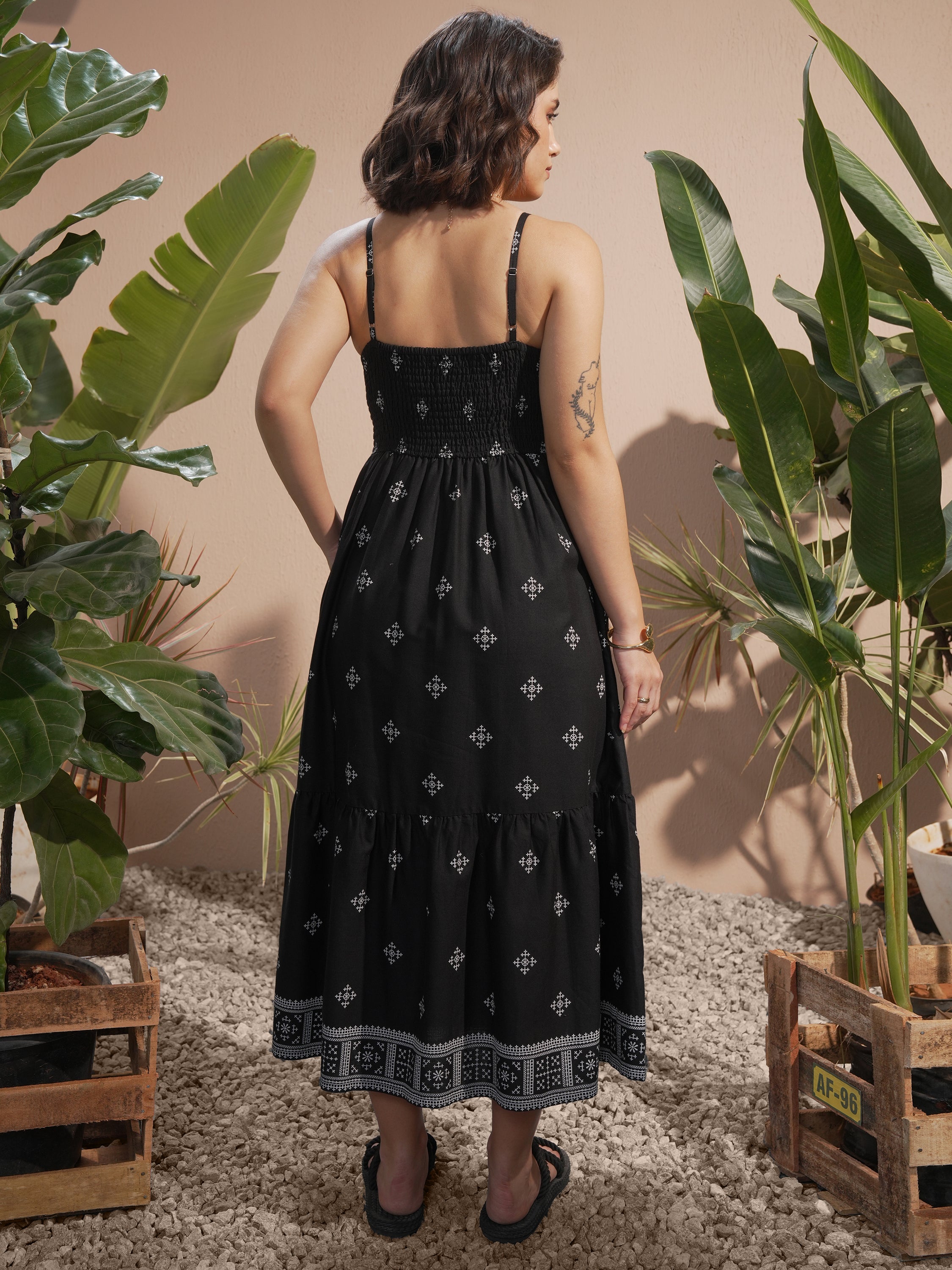 Vara By Vishudh women Black Printed A-Line Dress - Black - Image 3