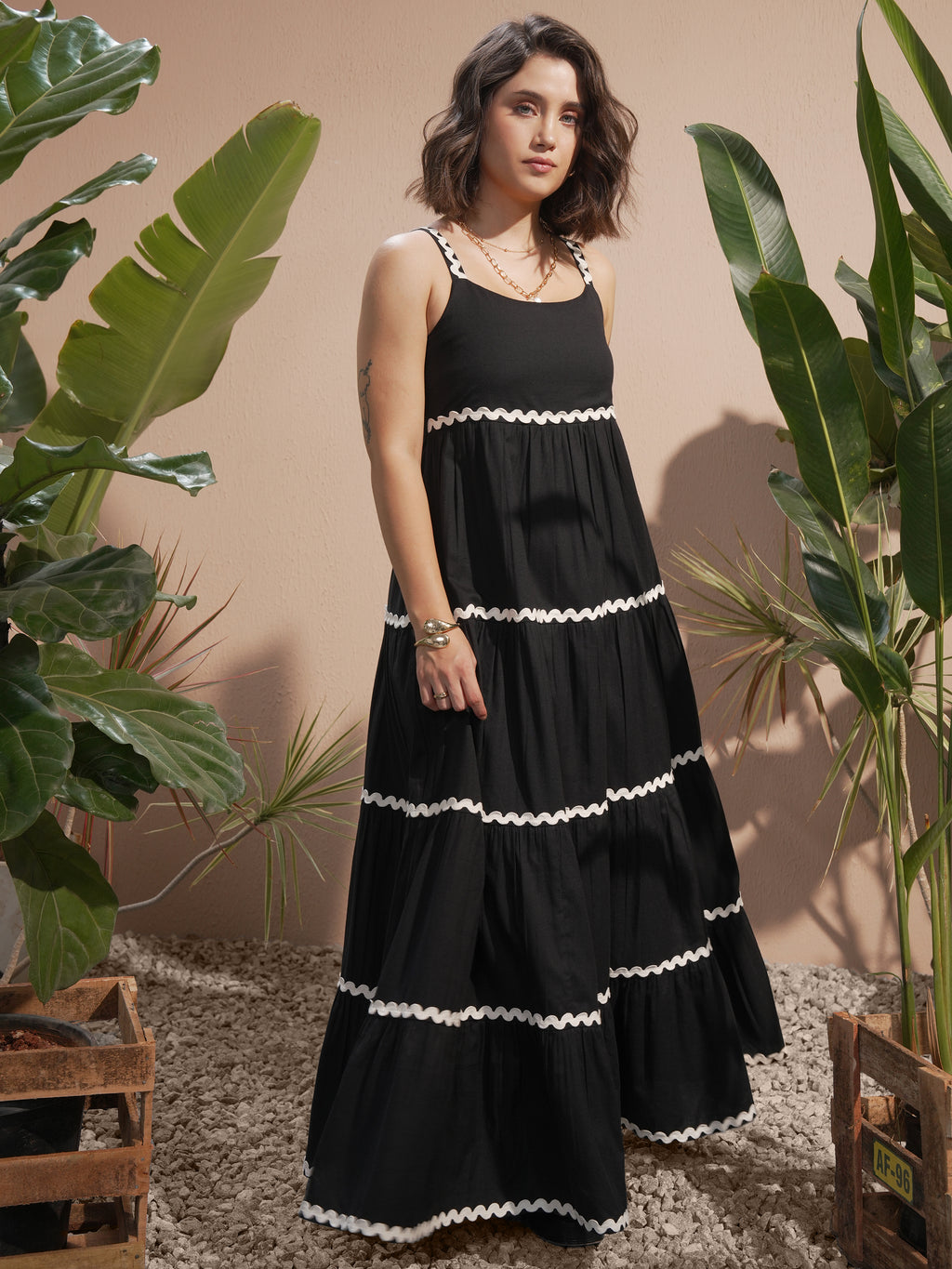 Vara By Vishudh Women Black Solid A-Line Dress - Black - Image 4