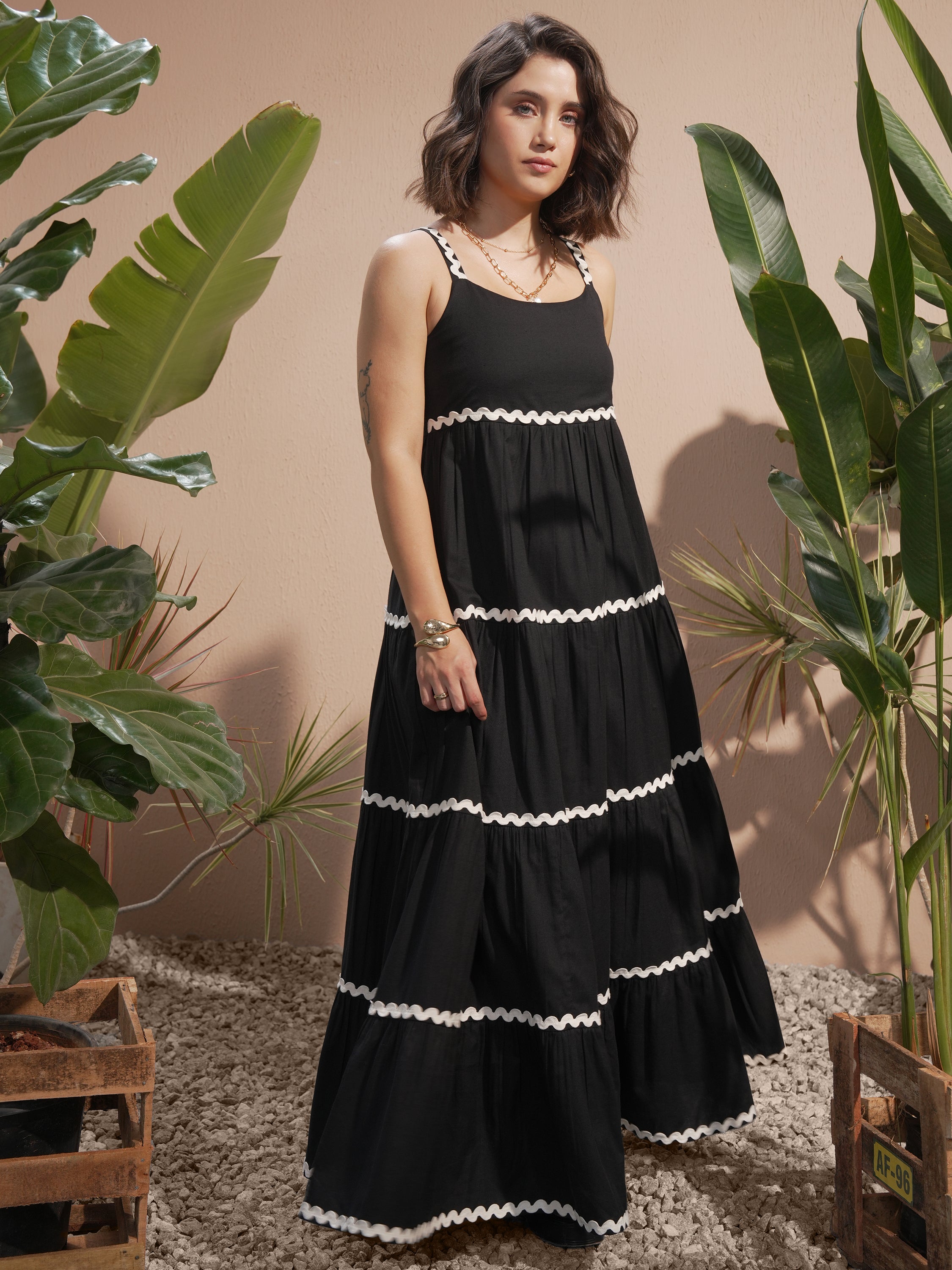 Vara By Vishudh Women Black Solid A-Line Dress - Black - Image 4