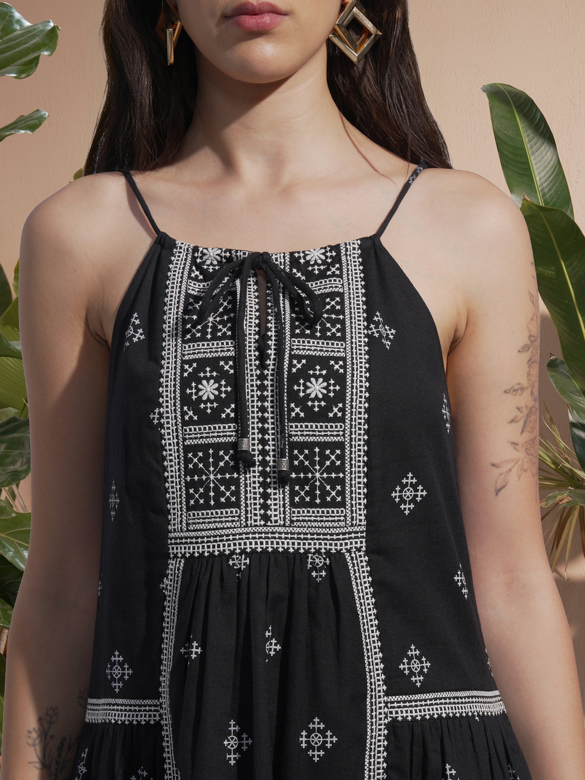 Vara By Vishudh Women Black Embroidered A-Line Dress - Black - Image 5