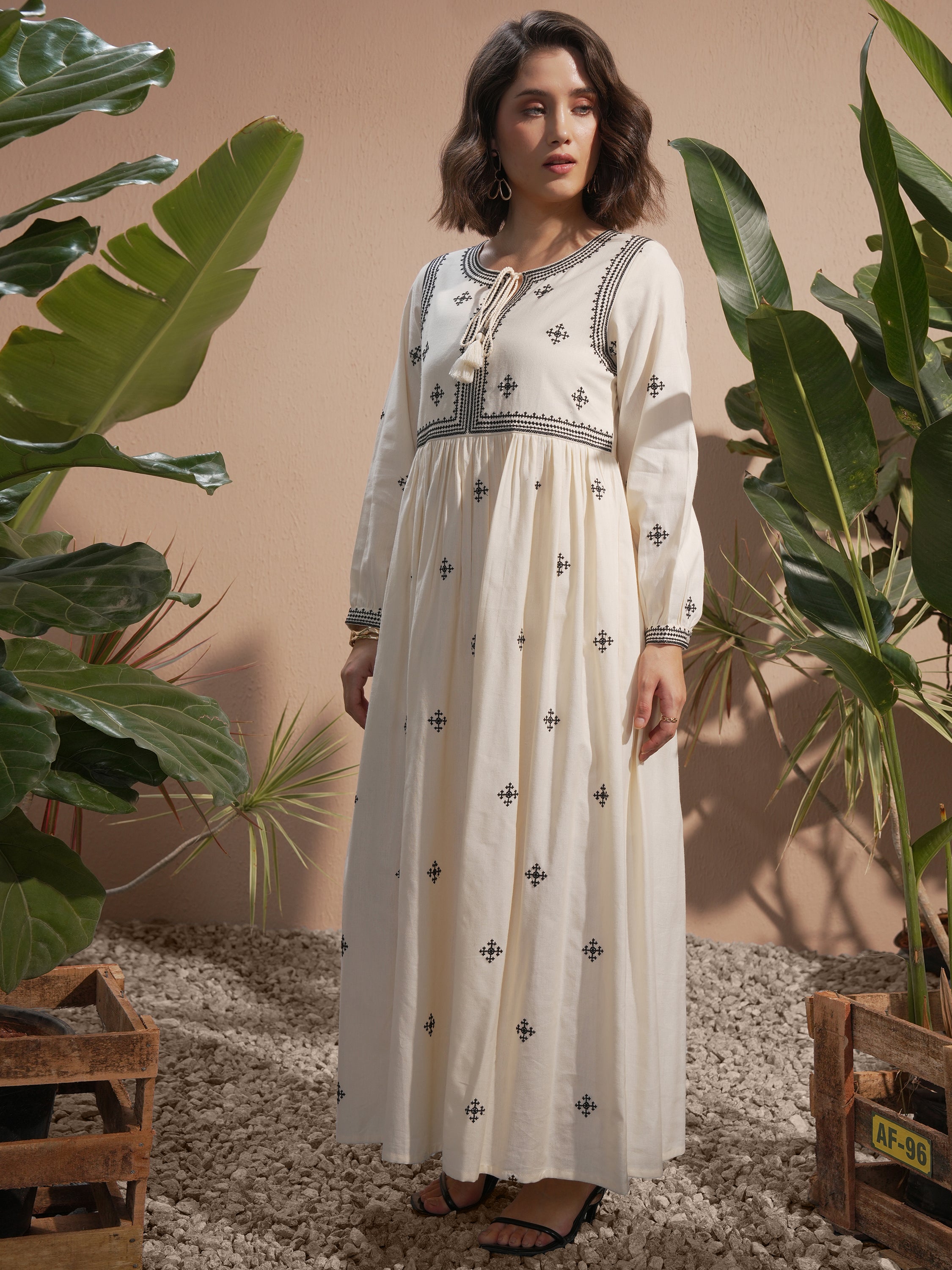 Vara By Vishudh Women Off White Embroidered Maxi Dress - Off White - Image 2